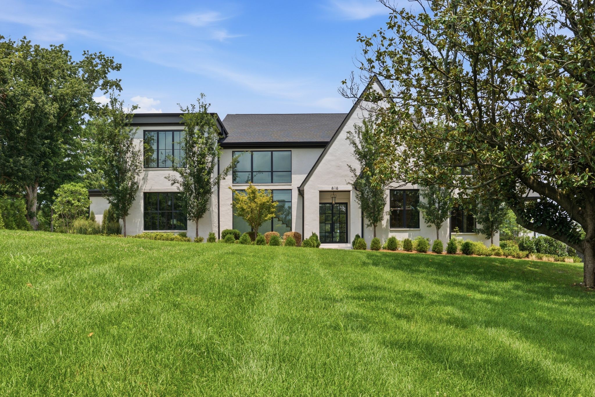 2nd image of 818 Brentview Dr, Nashville, TN 37220 | MLS# 3335892