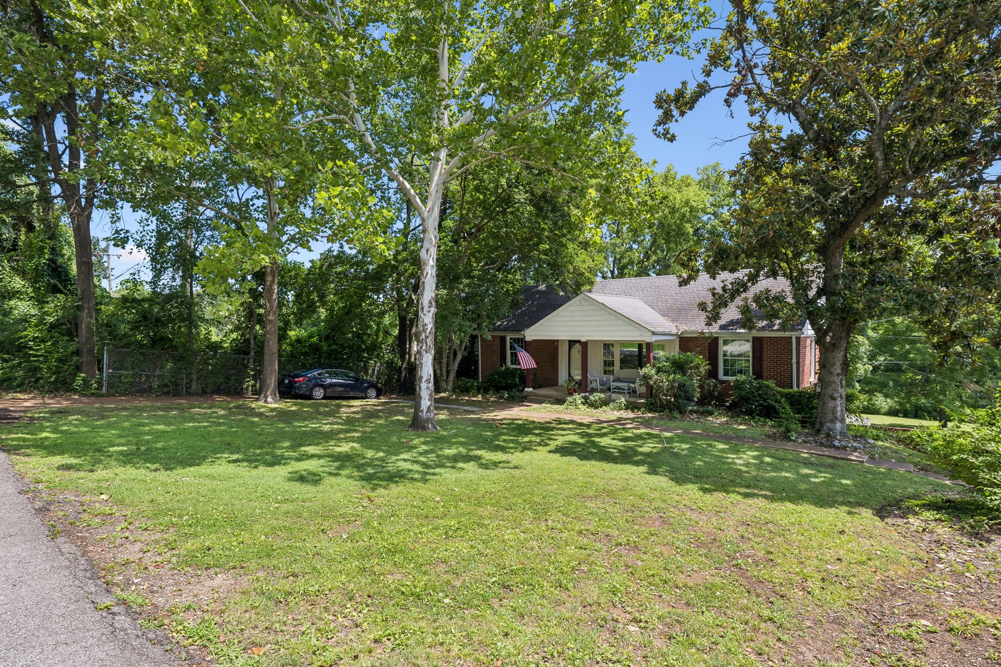 3rd image of 3504 Pleasant Valley Rd, Nashville, TN 37204 | MLS# 3500968
