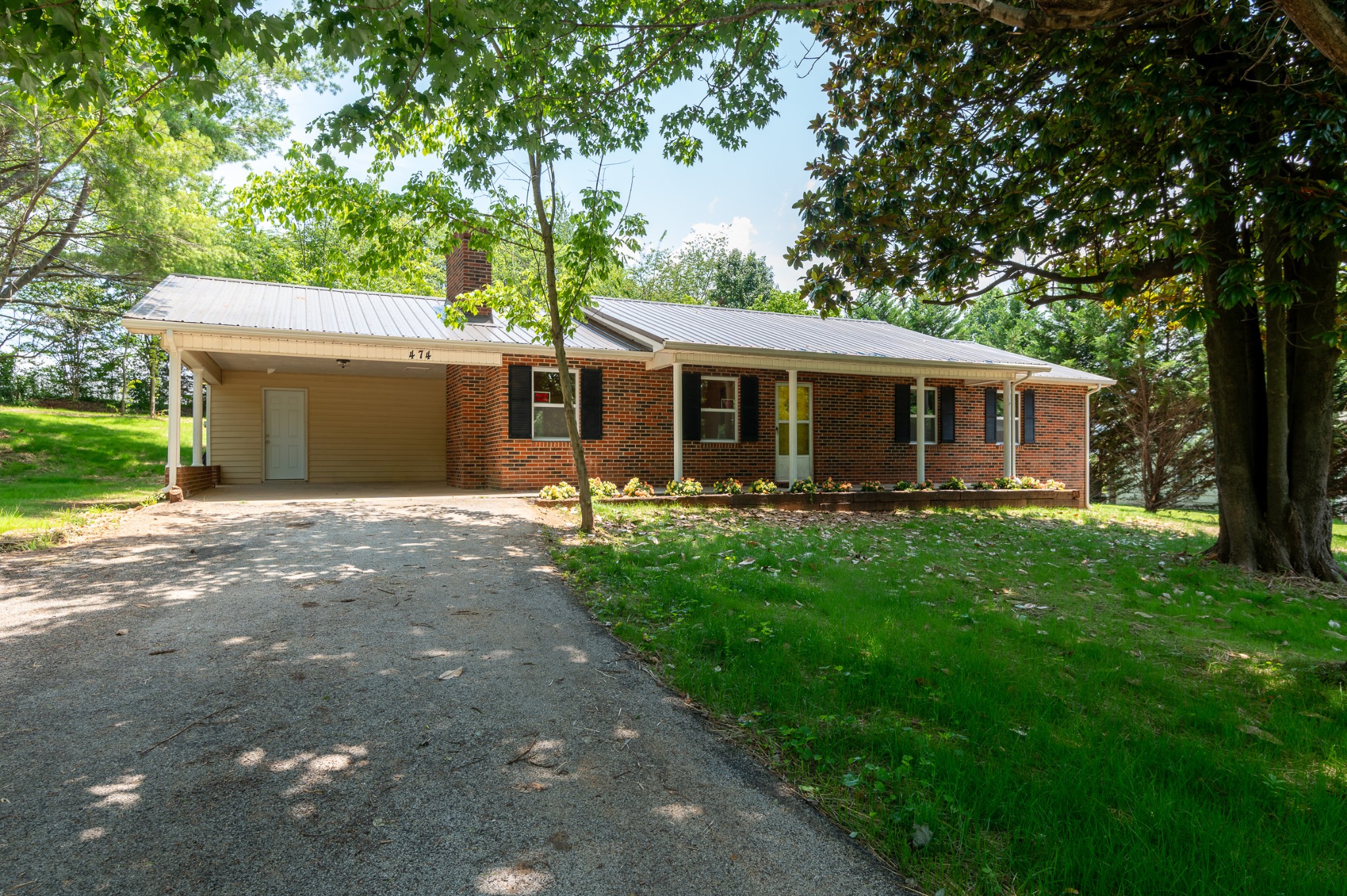 1st image of 474 Bank St, Tellico Plains, TN 37385 | MLS# 3499497
