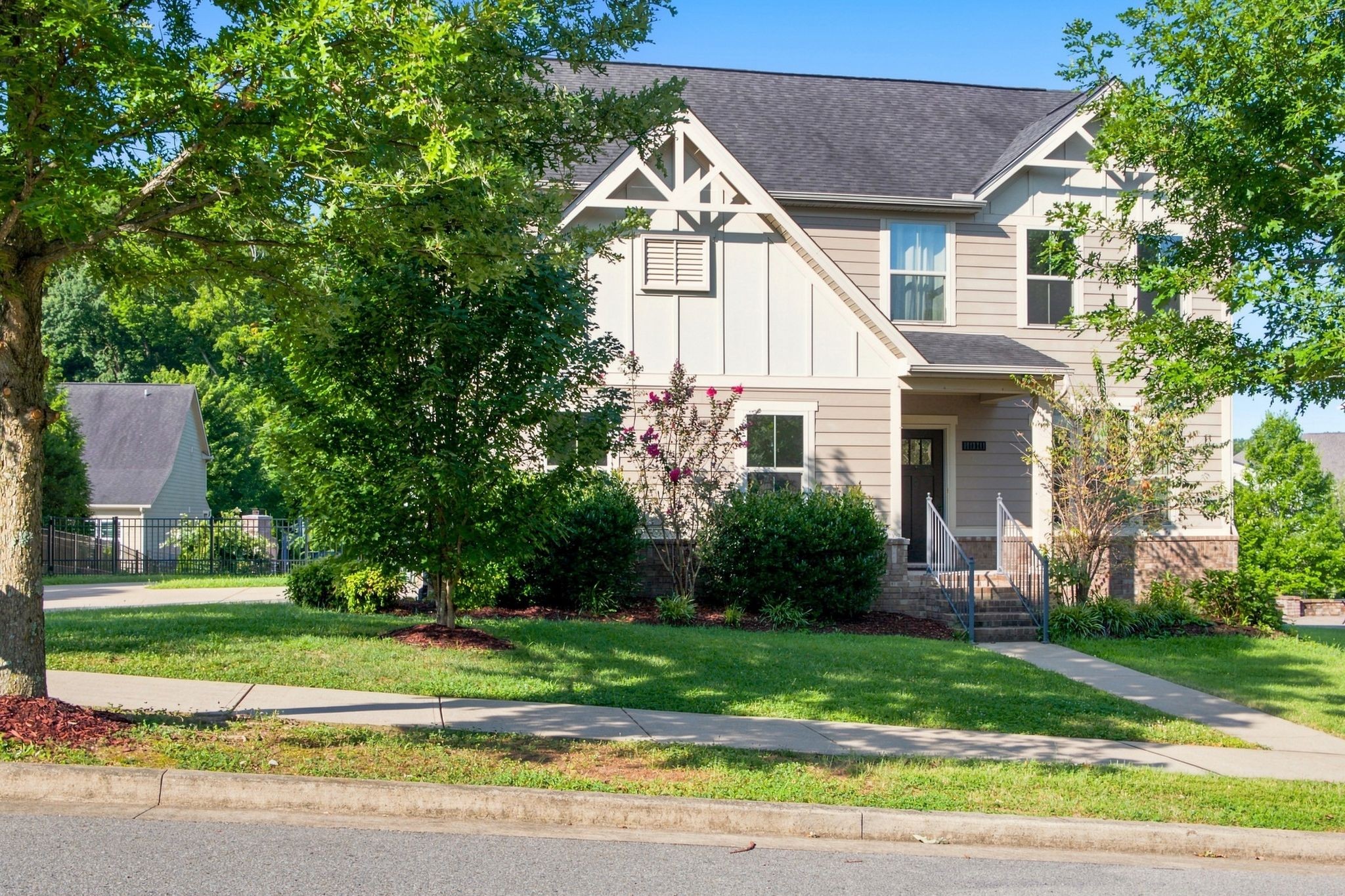 1st image of 8010 Brookpark Ave, Franklin, TN 37064 | MLS# 3499521