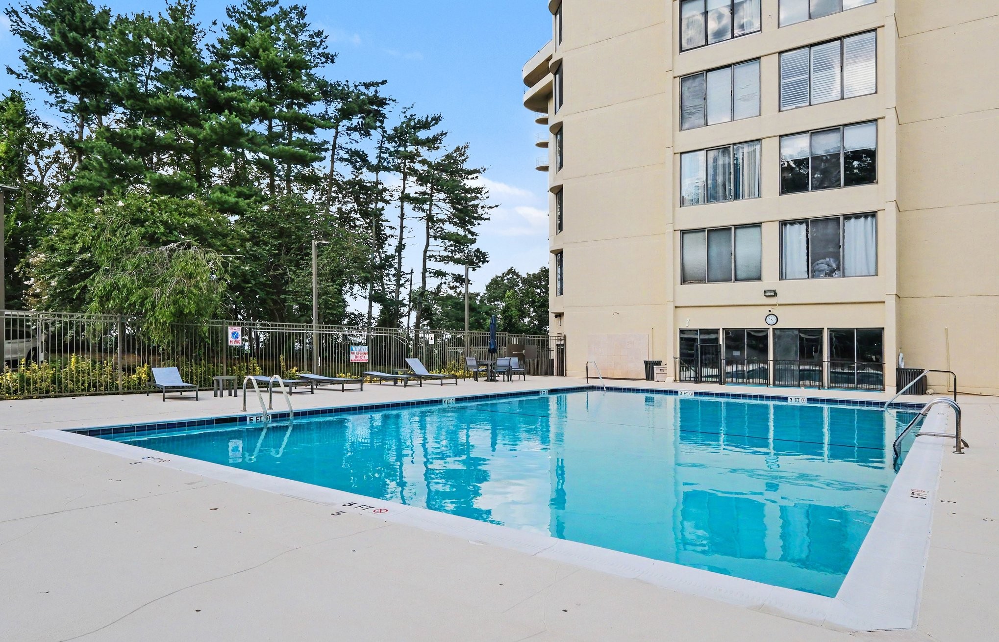 2nd image of 6666 Brookmont Ter #509, Nashville, TN 37205 | MLS# 3508111
