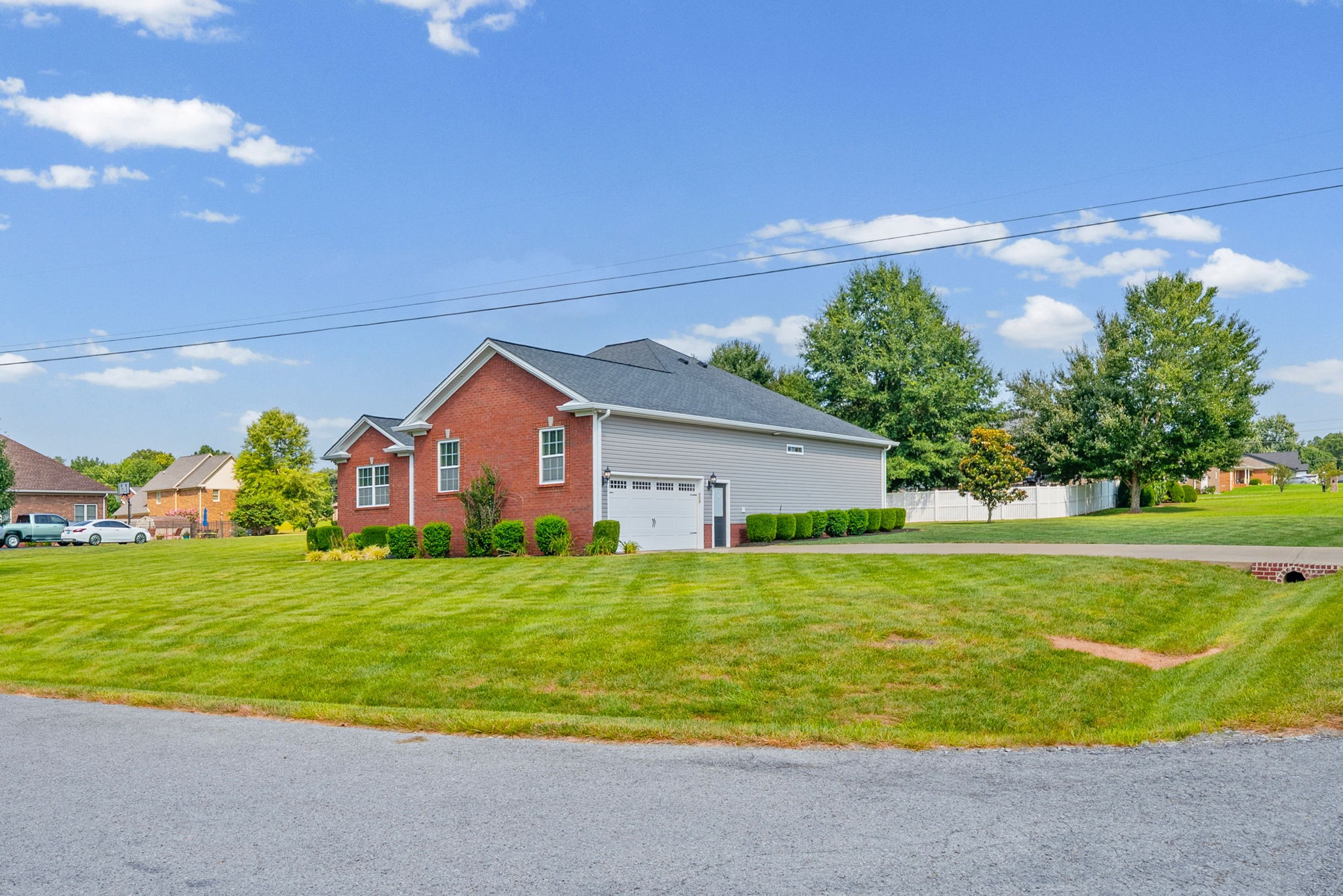 4th image of 201 Quincy Dr, Hopkinsville, KY 42240 | MLS# 3510595