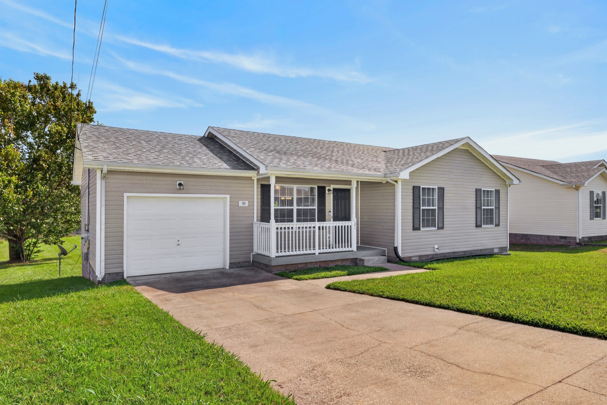 2nd image of 121 Gleaves Ln, Oak Grove, KY 42262 | MLS# 3512904