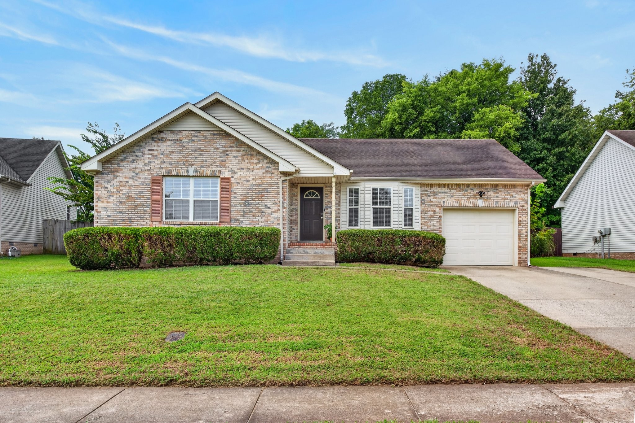 2nd image of 3259 Veranda Cir, Clarksville, TN 37042 | MLS# 3525840