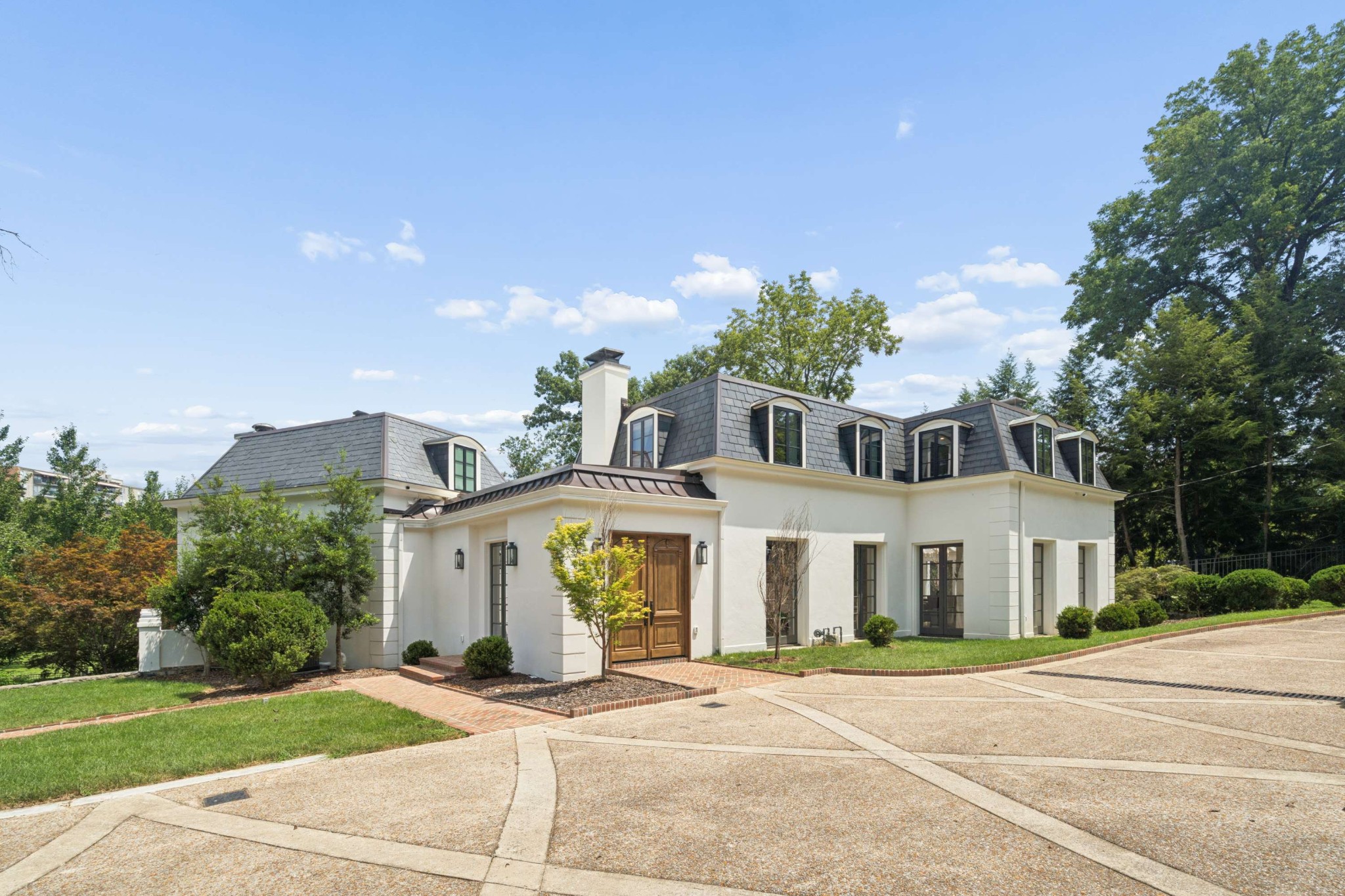 2nd image of 110 Lynnwood Blvd, Nashville, TN 37205 | MLS# 3513514