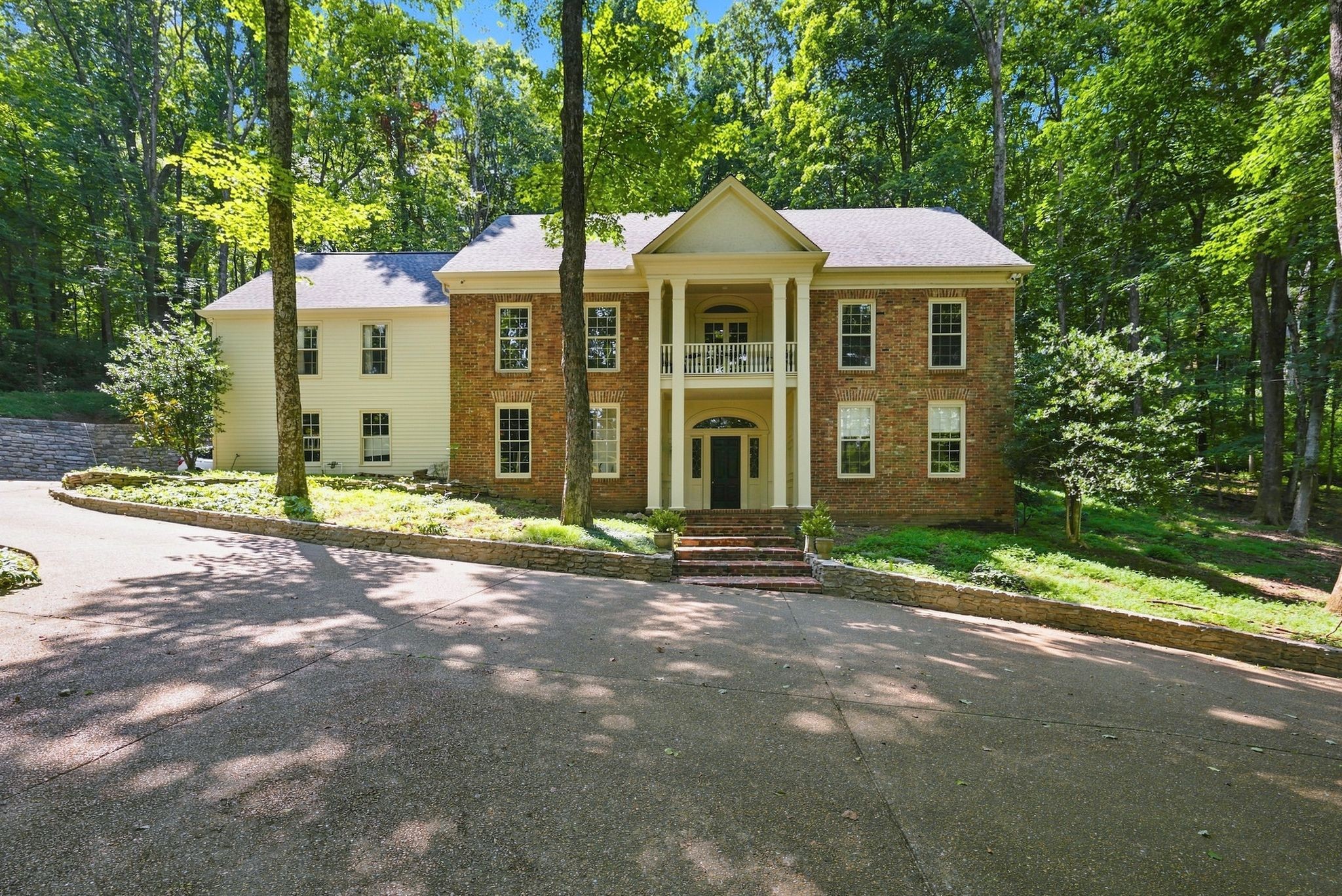 1st image of 1149 Balbade Dr, Nashville, TN 37215 | MLS# 3515273