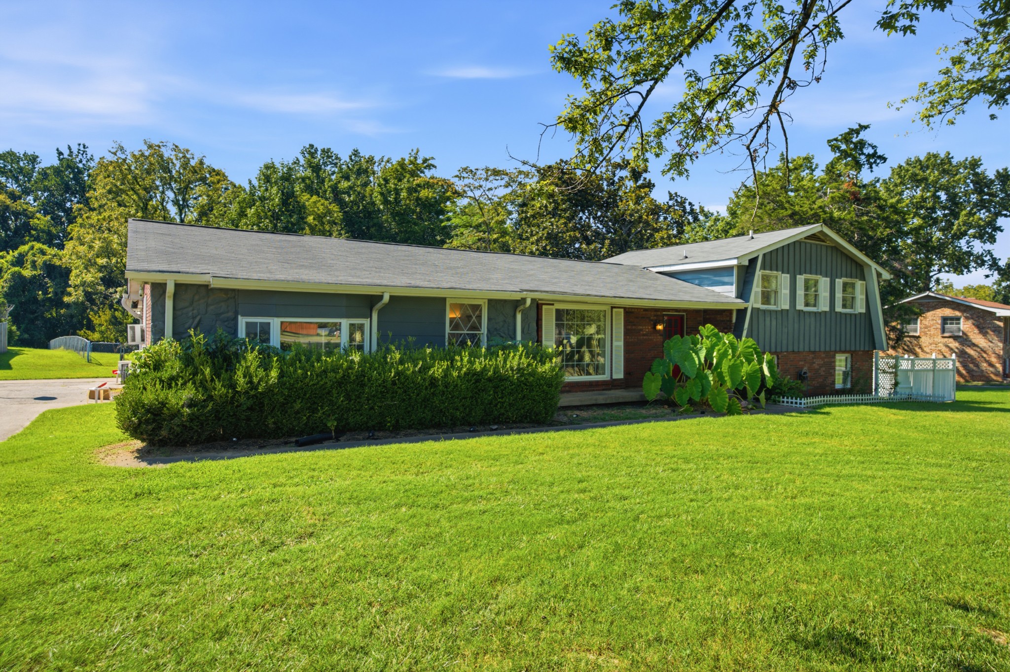 2nd image of 712 Valley Brook Dr, Mount Juliet, TN 37122 | MLS# 3527287