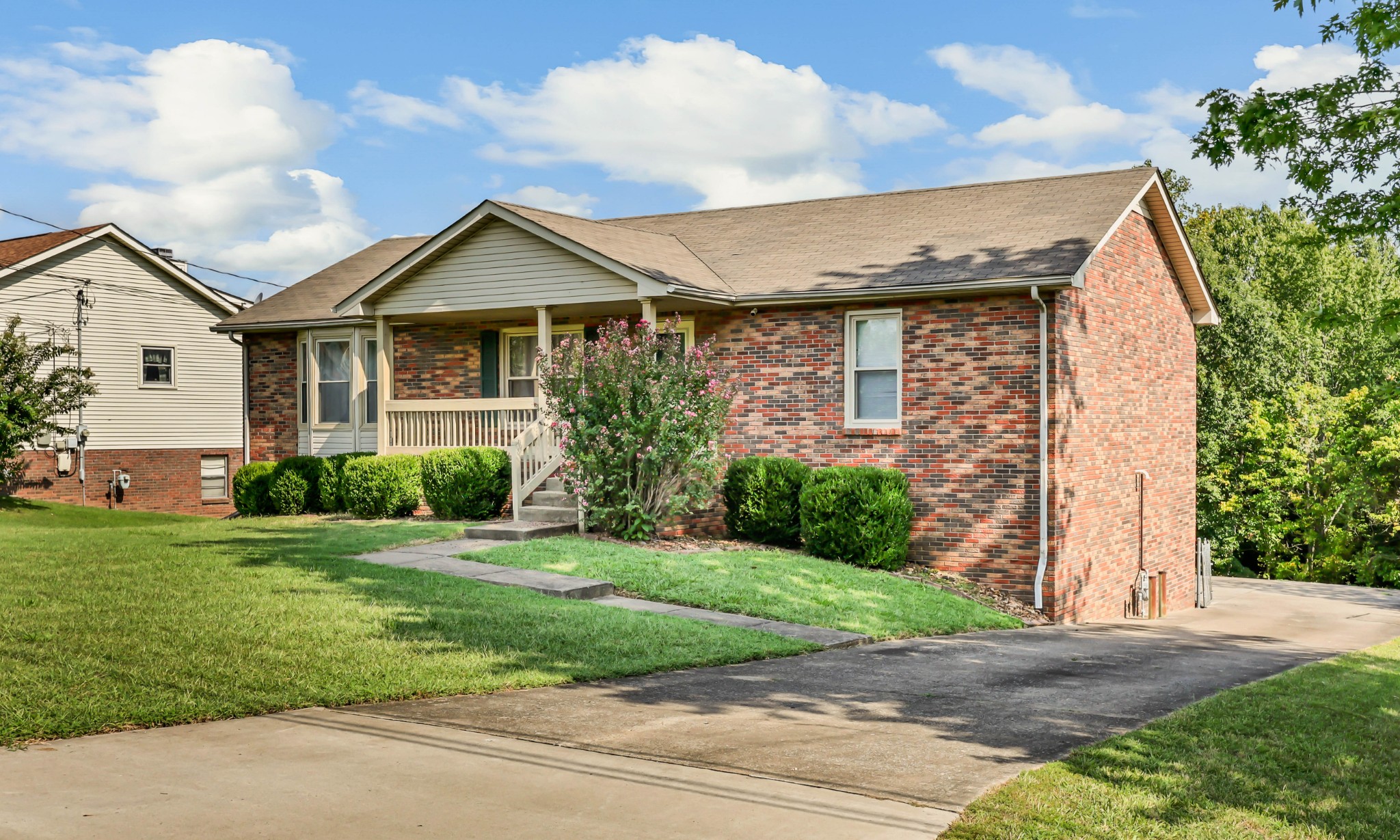 5th image of 921 Lindsey Dr, Clarksville, TN 37042 | MLS# 3523725