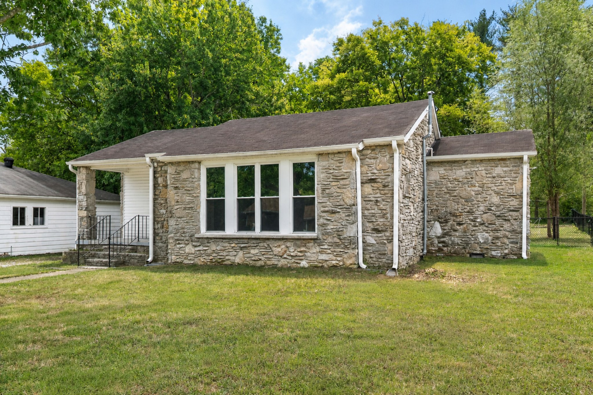 3rd image of 602 Hatcher Dr, Fayetteville, TN 37334 | MLS# 3527105