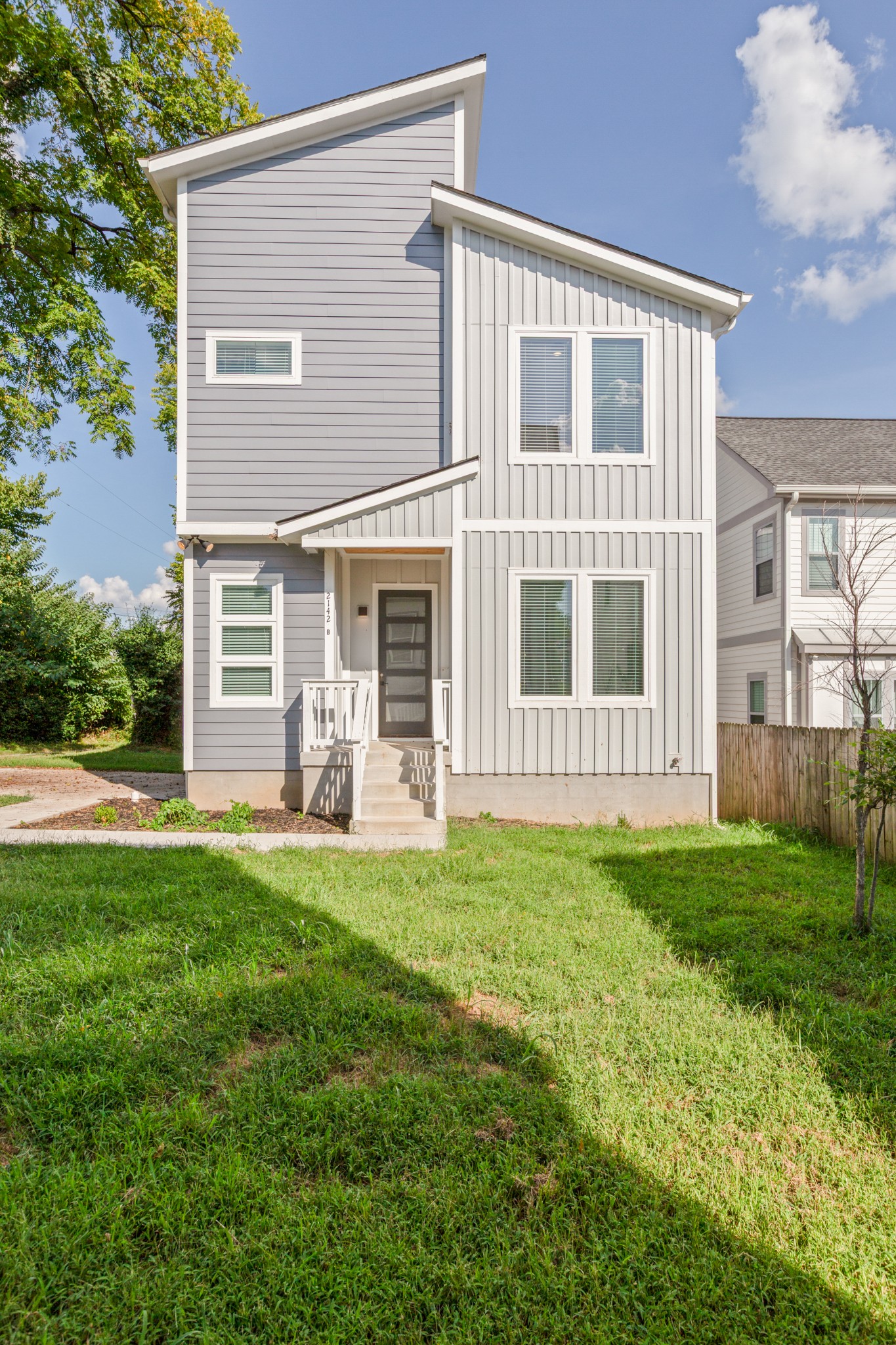 1st image of 2142 Oakland St #B, Nashville, TN 37210 | MLS# 3527678
