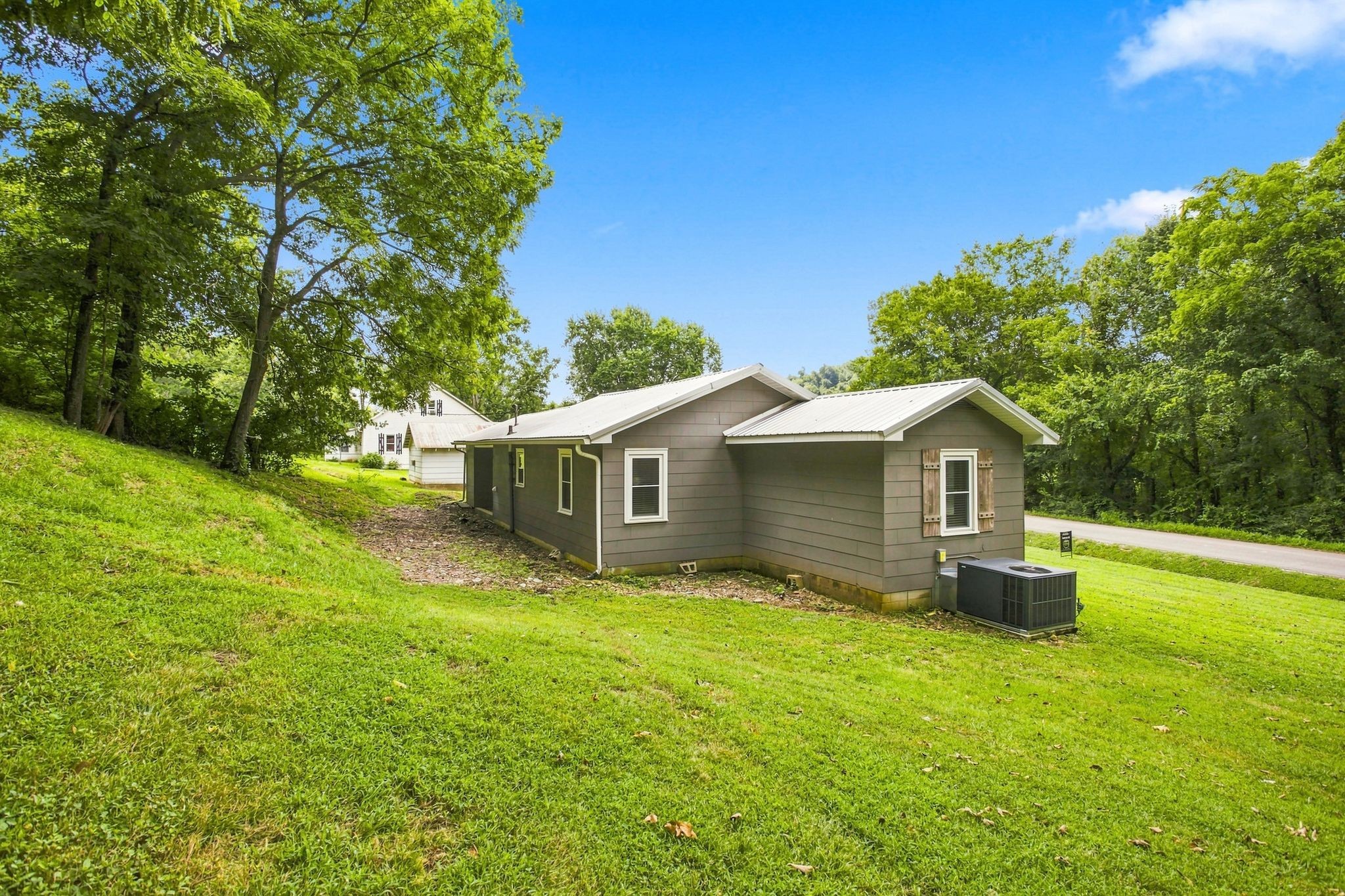 22nd image of 4854 Dry Fork Rd, Hampshire, TN 38461 | MLS# 3526008