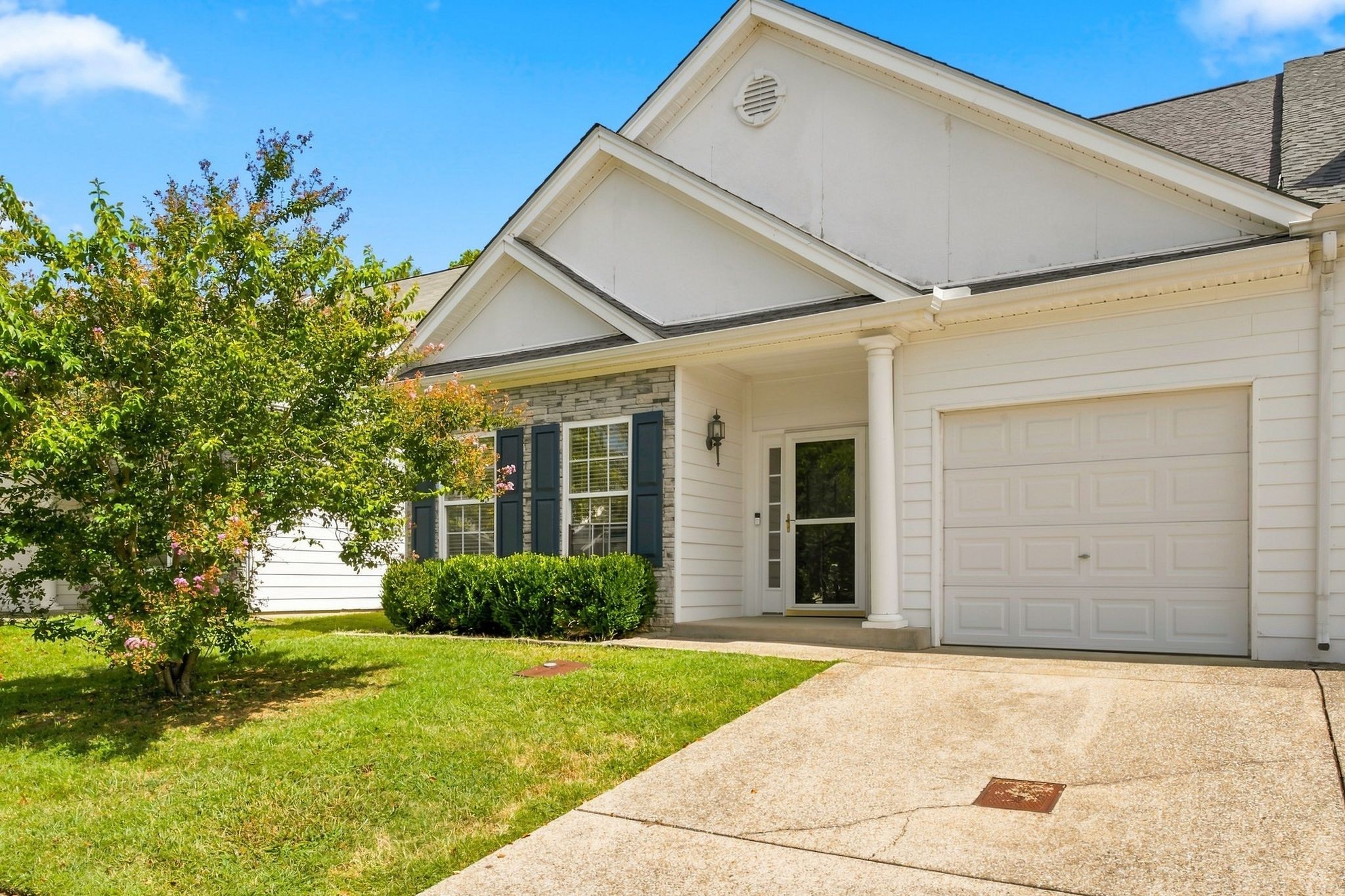 1st image of 333 Harbor Village Dr, Madison, TN 37115 | MLS# 3526468