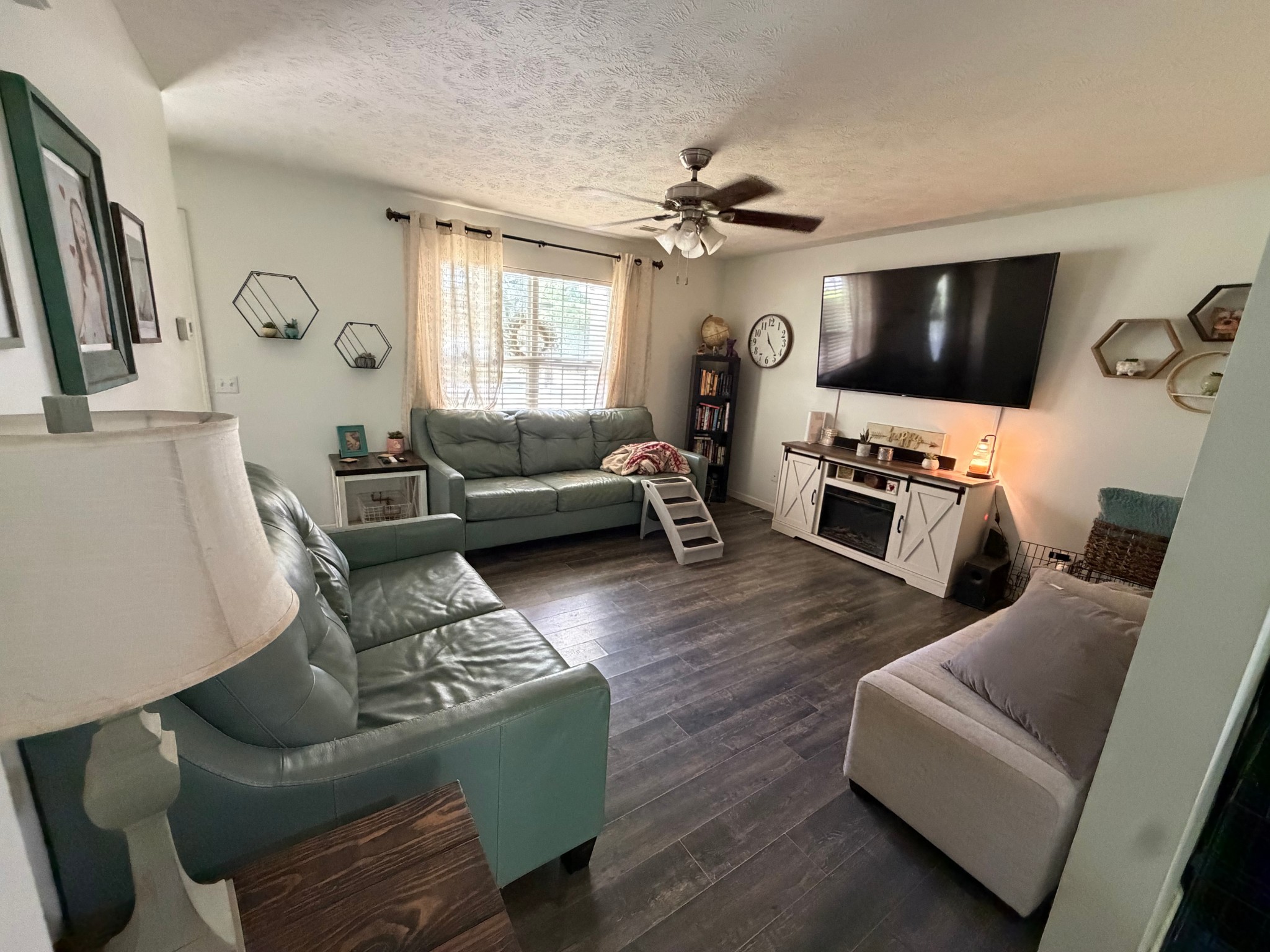 2nd image of 126 Silver Leaf Cir, Dickson, TN 37055 | MLS# 3525663