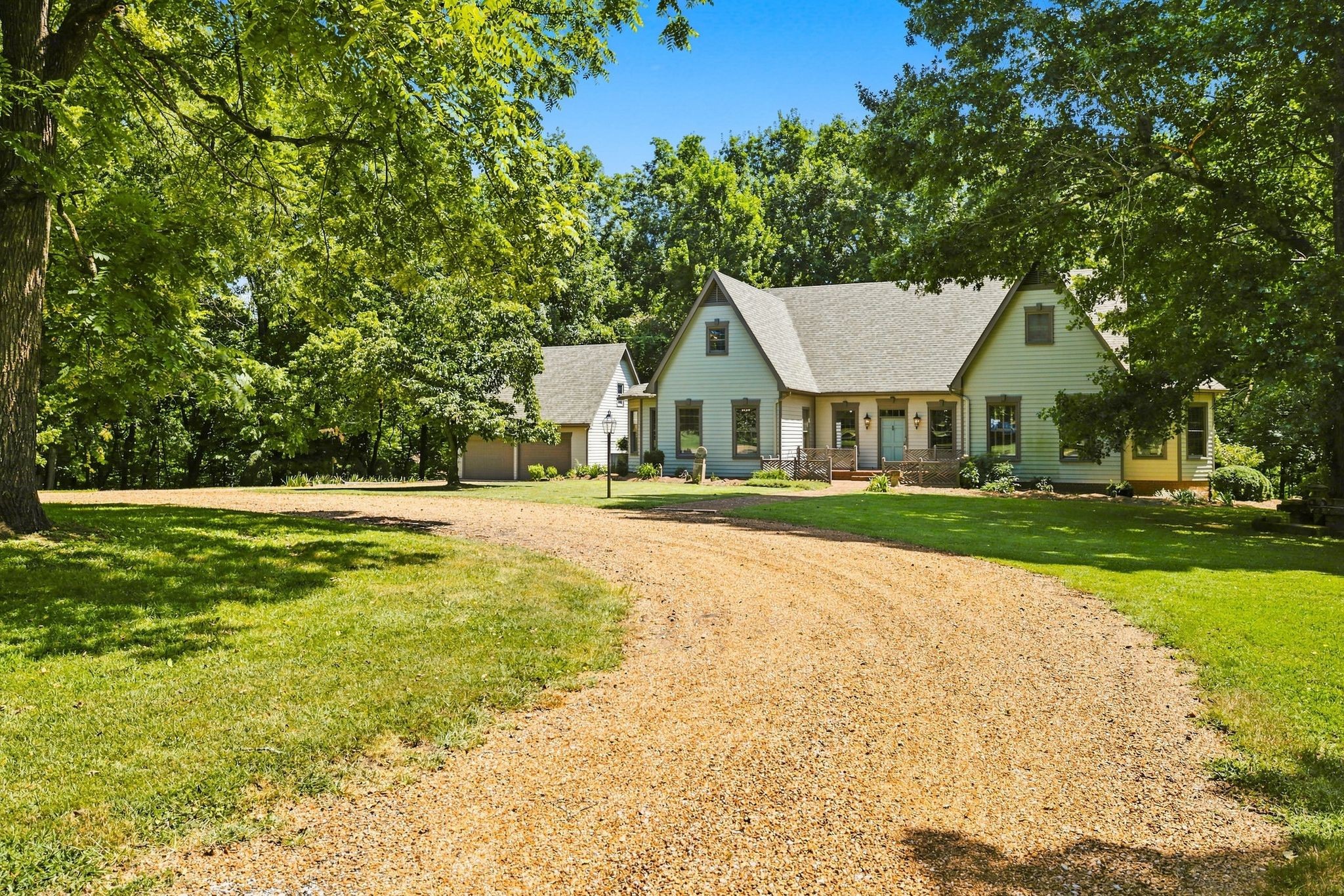 2nd image of 212 Kippsford Pond Rd, Columbia, TN 38401 | MLS# 3527123