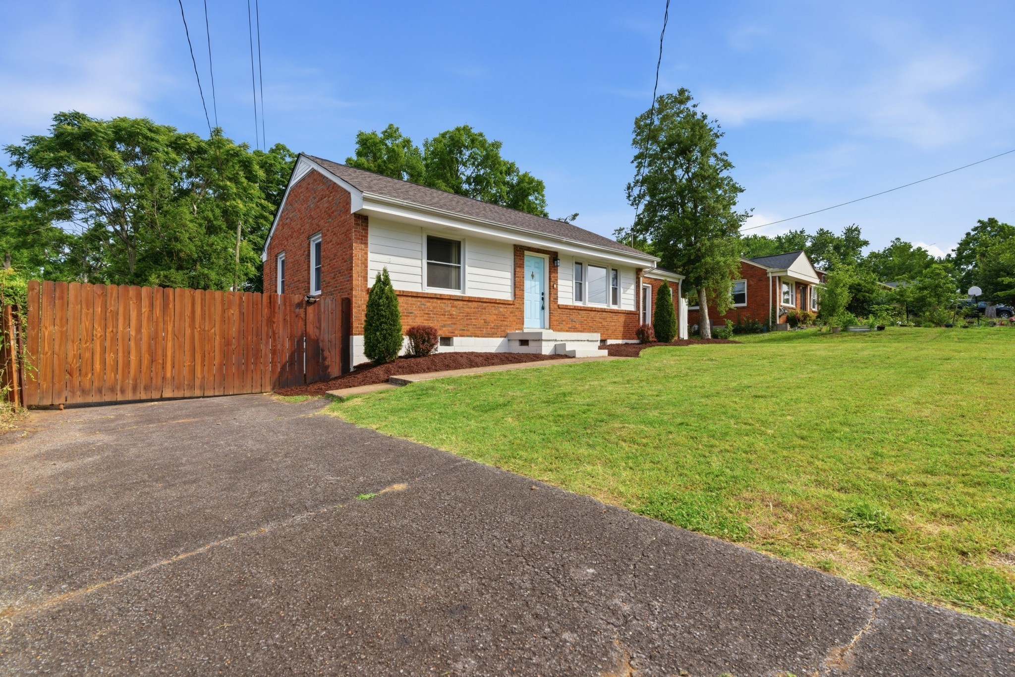 3rd image of 620 Templewood Dr, Nashville, TN 37214 | MLS# 3526060