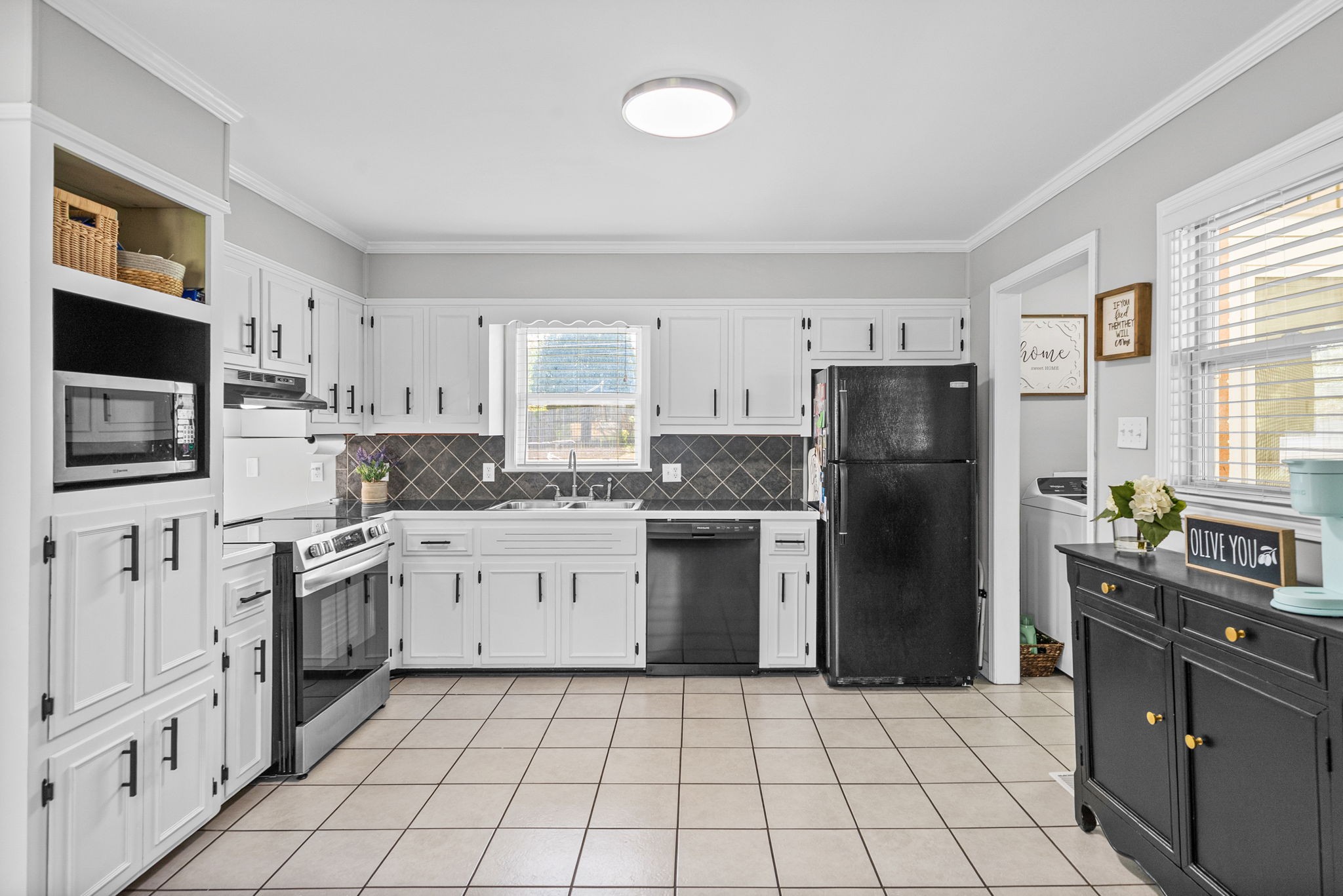3rd image of 204 Millbrooke Dr, Hopkinsville, KY 42240 | MLS# 3527144