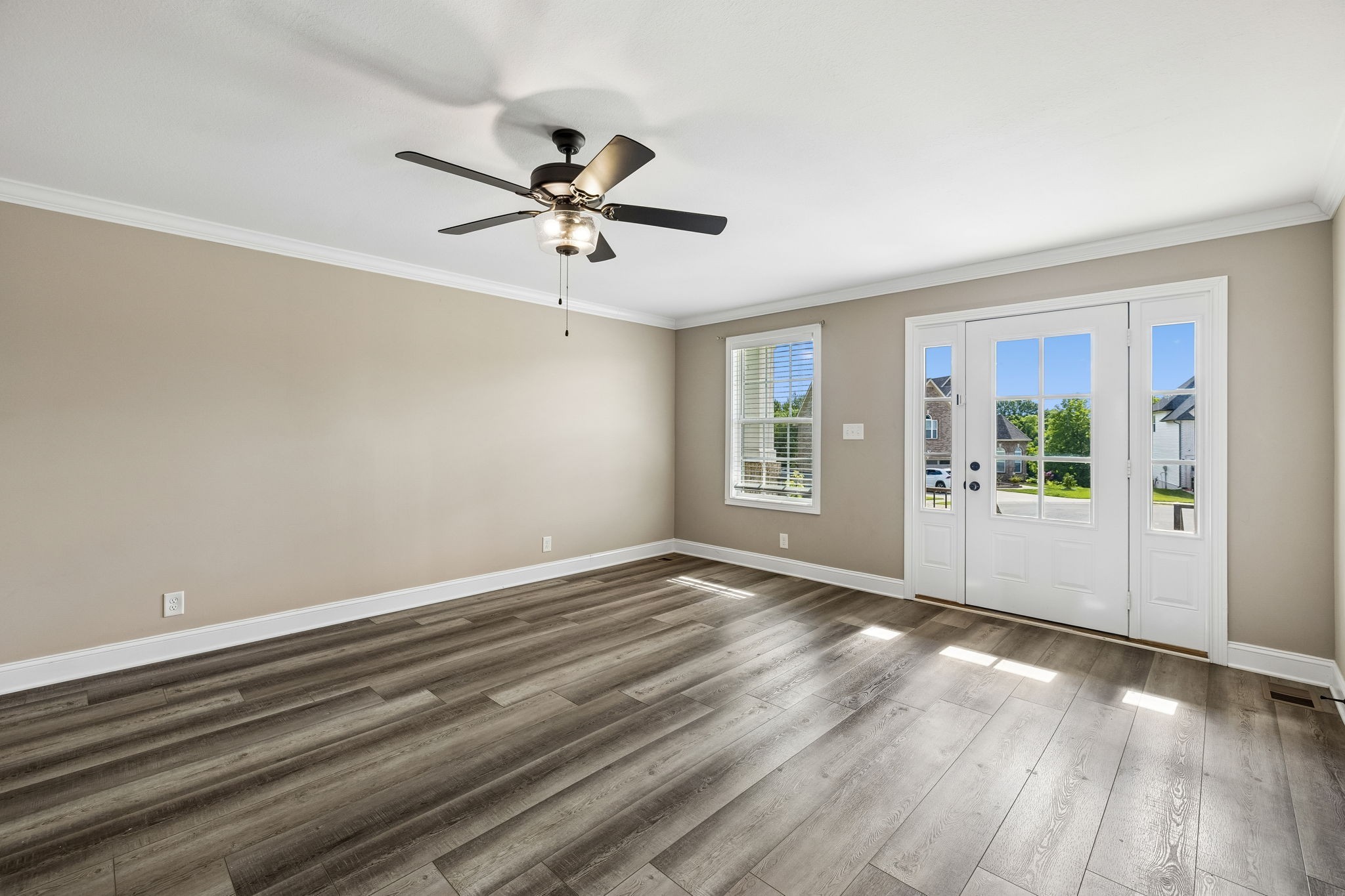 5th image of 429 Crestwicke Ct, Clarksville, TN 37043 | MLS# 3526562