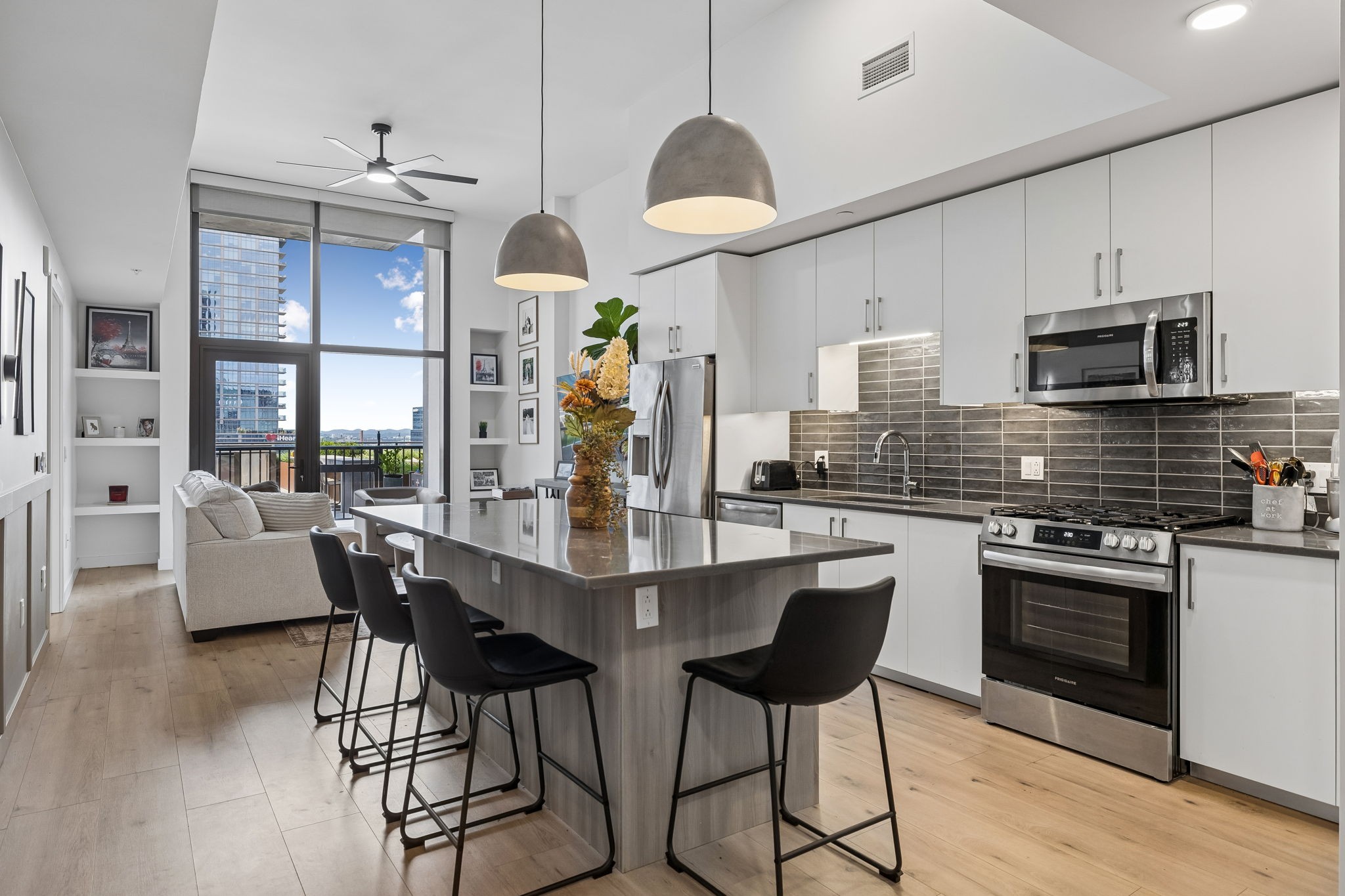 1st image of 1212 Demonbreun St #607, Nashville, TN 37203 | MLS# 3527013