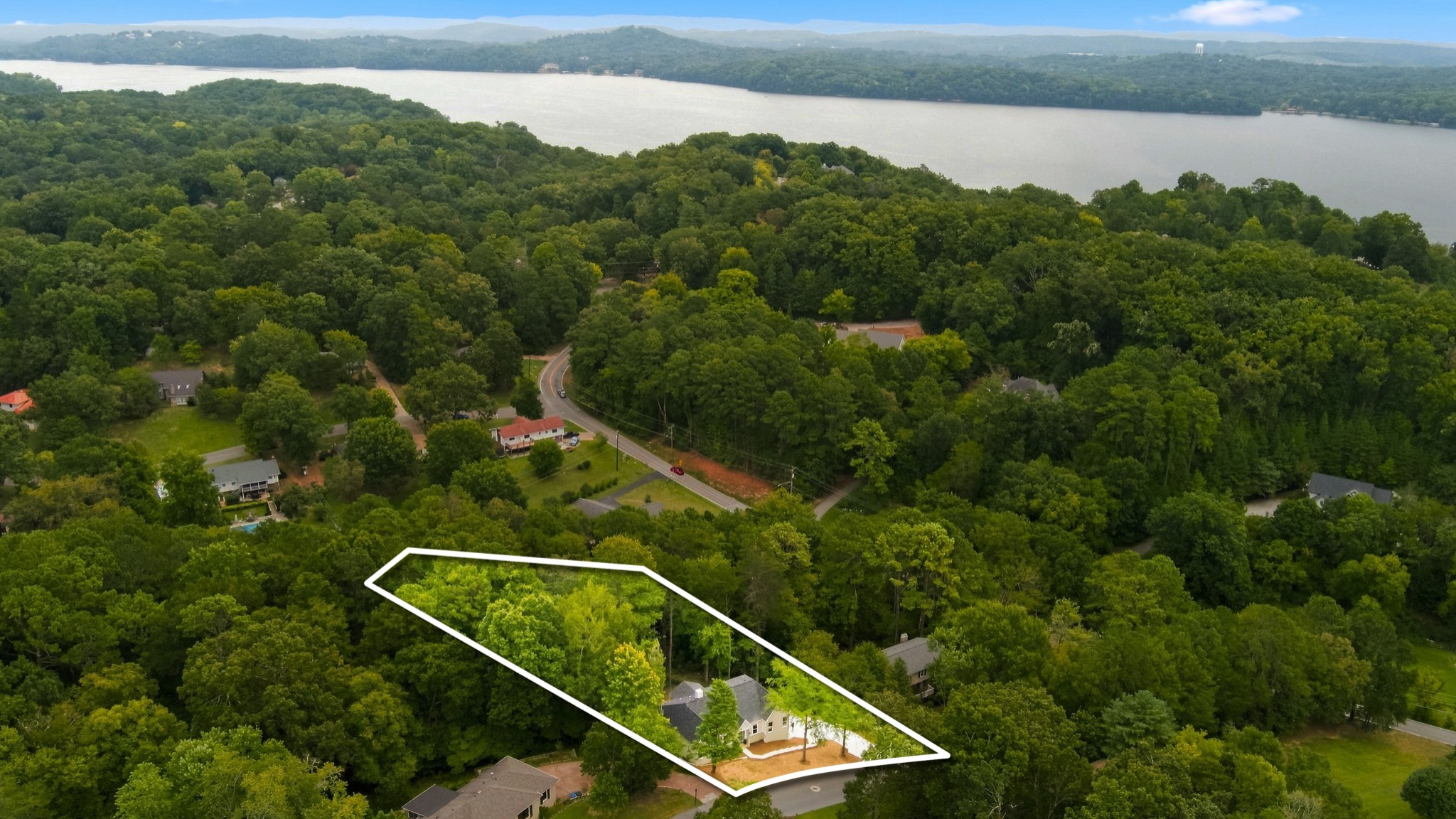 3rd image of 1721 Starboard Dr, Hixson, TN 37343 | MLS# 3527802