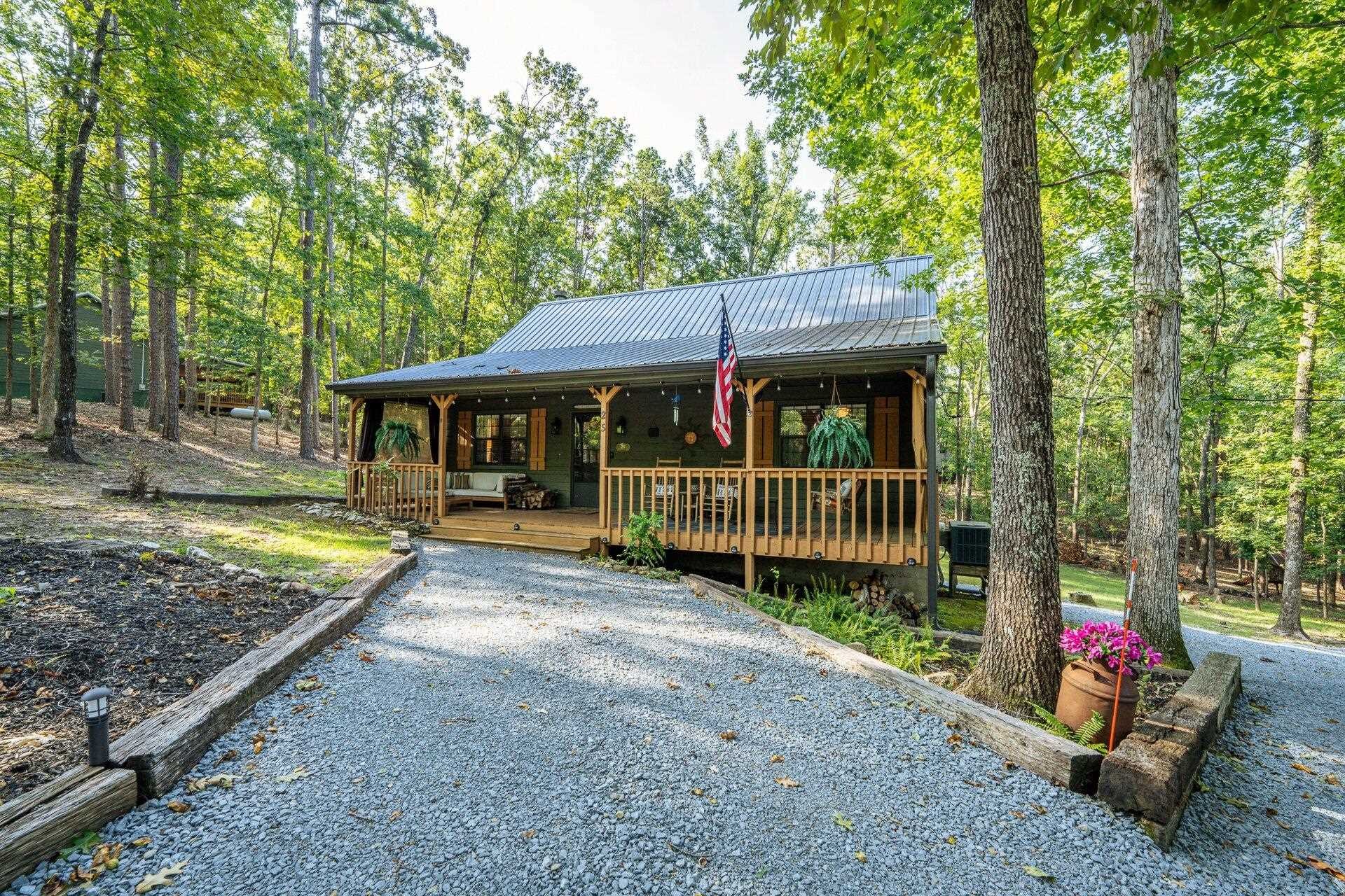 image of 25 Pickwick Woods Cv, Counce, TN 38326 | MLS# 3527140