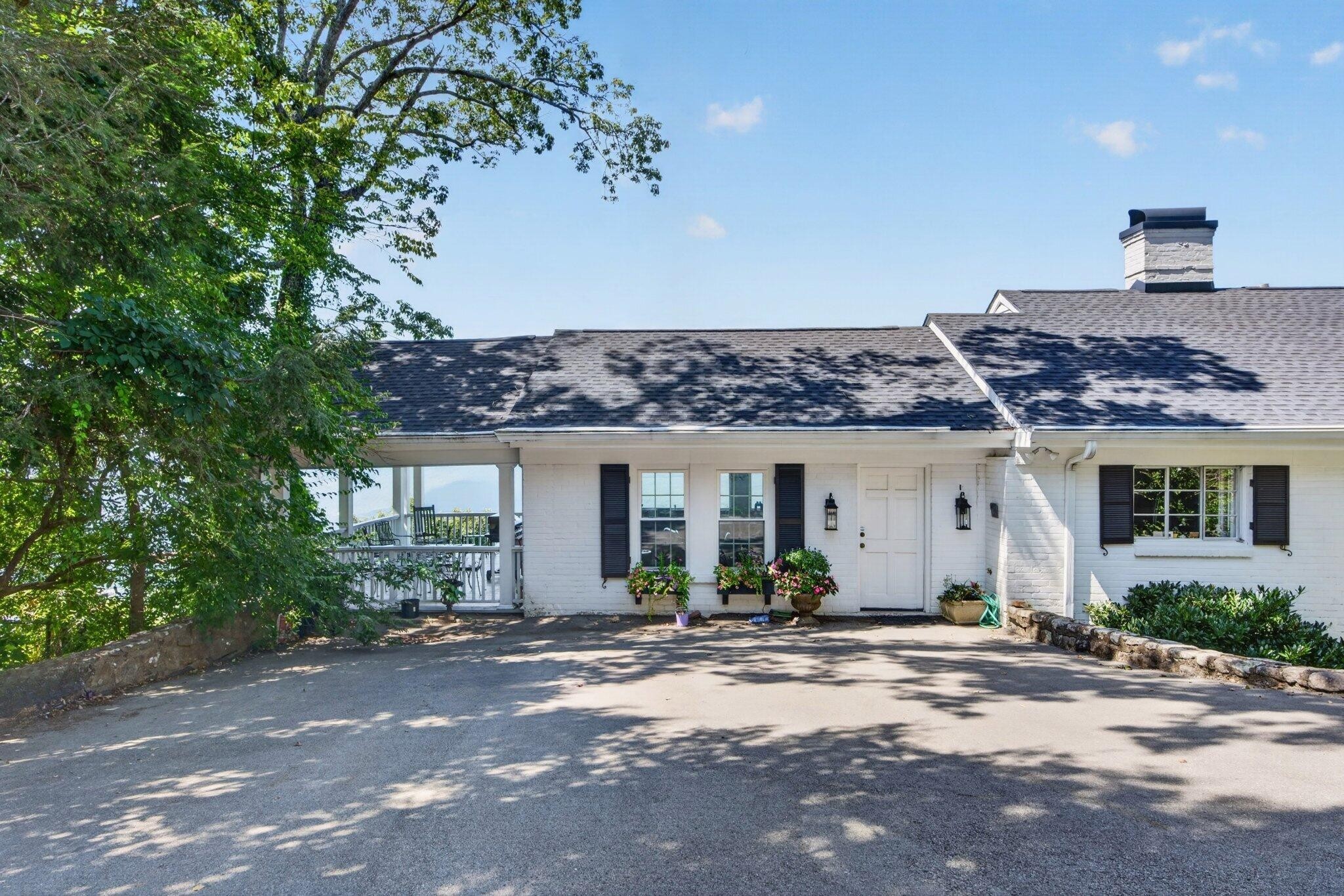 4th image of 424 W Brow Road, Lookout Mountain, TN 37350 | MLS# 3527357