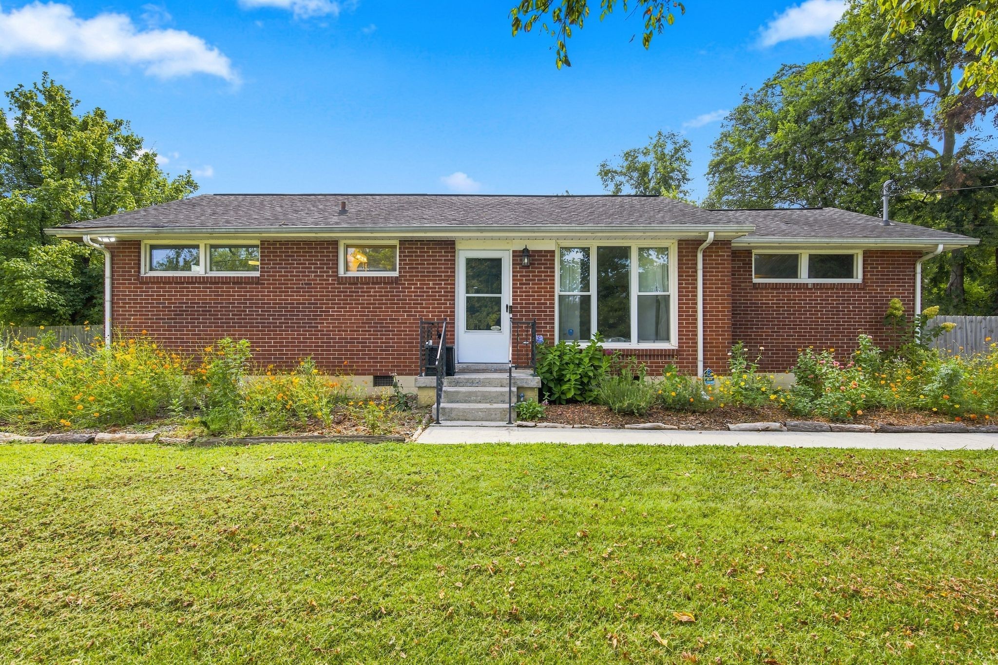 1st image of 1914 Cypress Dr, Murfreesboro, TN 37130 | MLS# 3529729