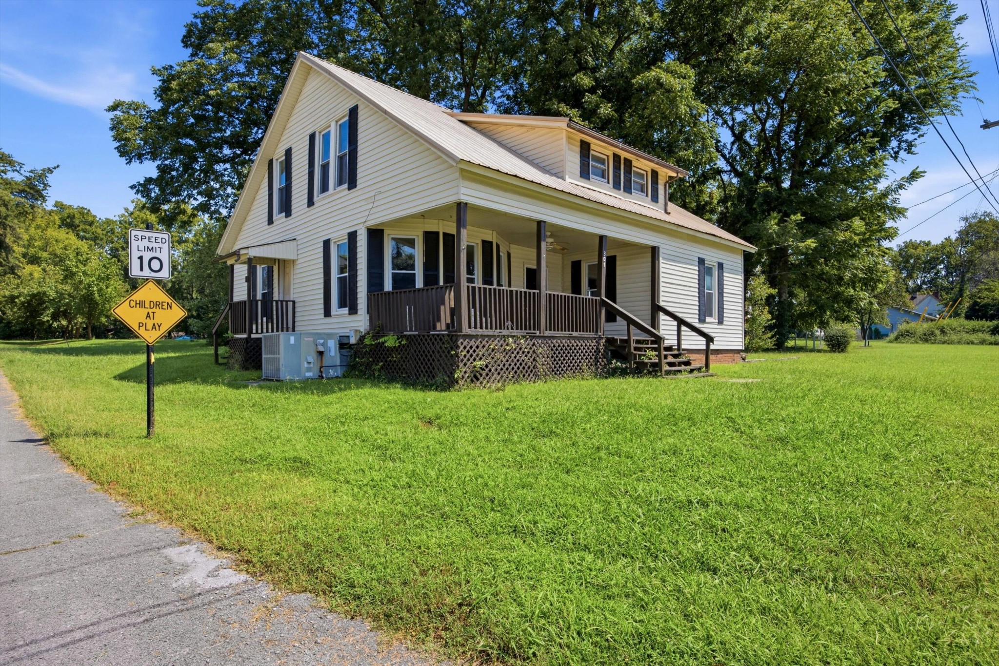 3rd image of 301 Bennett Street, Decherd, TN 37324 | MLS# 3527538