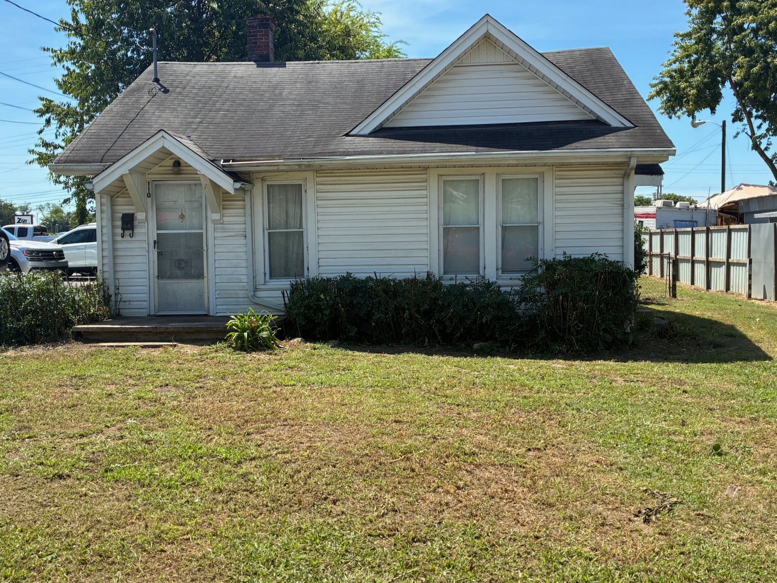 1st image of 110 E 16th St, Columbia, TN 38401 | MLS# 3527685