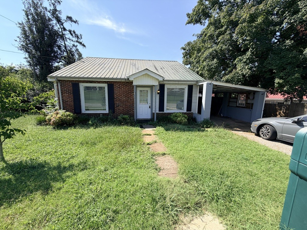 1st image of 203 W Petty Ln, Winchester, TN 37398 | MLS# 3527849