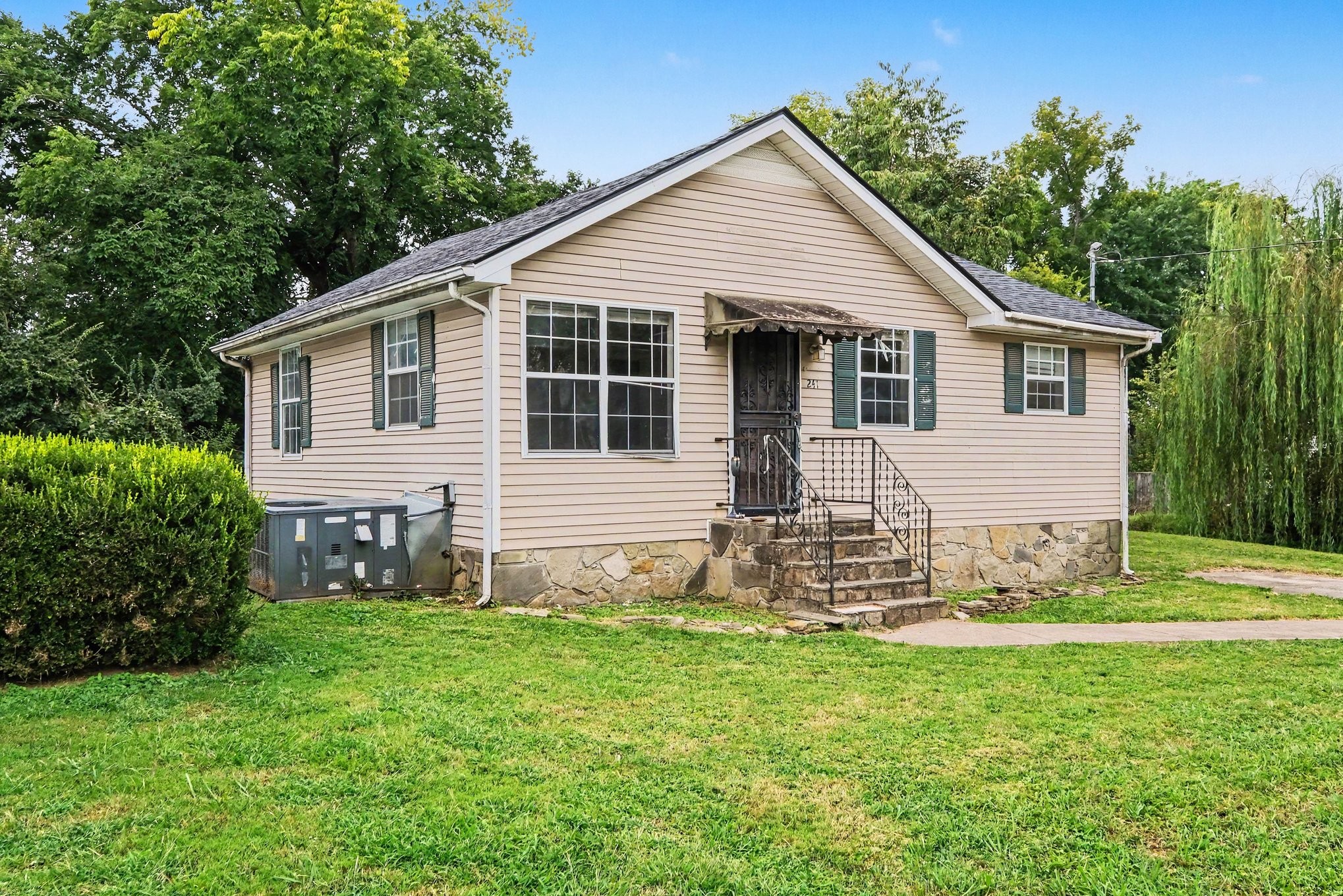 3rd image of 241 E Park Ave, Gallatin, TN 37066 | MLS# 3527911