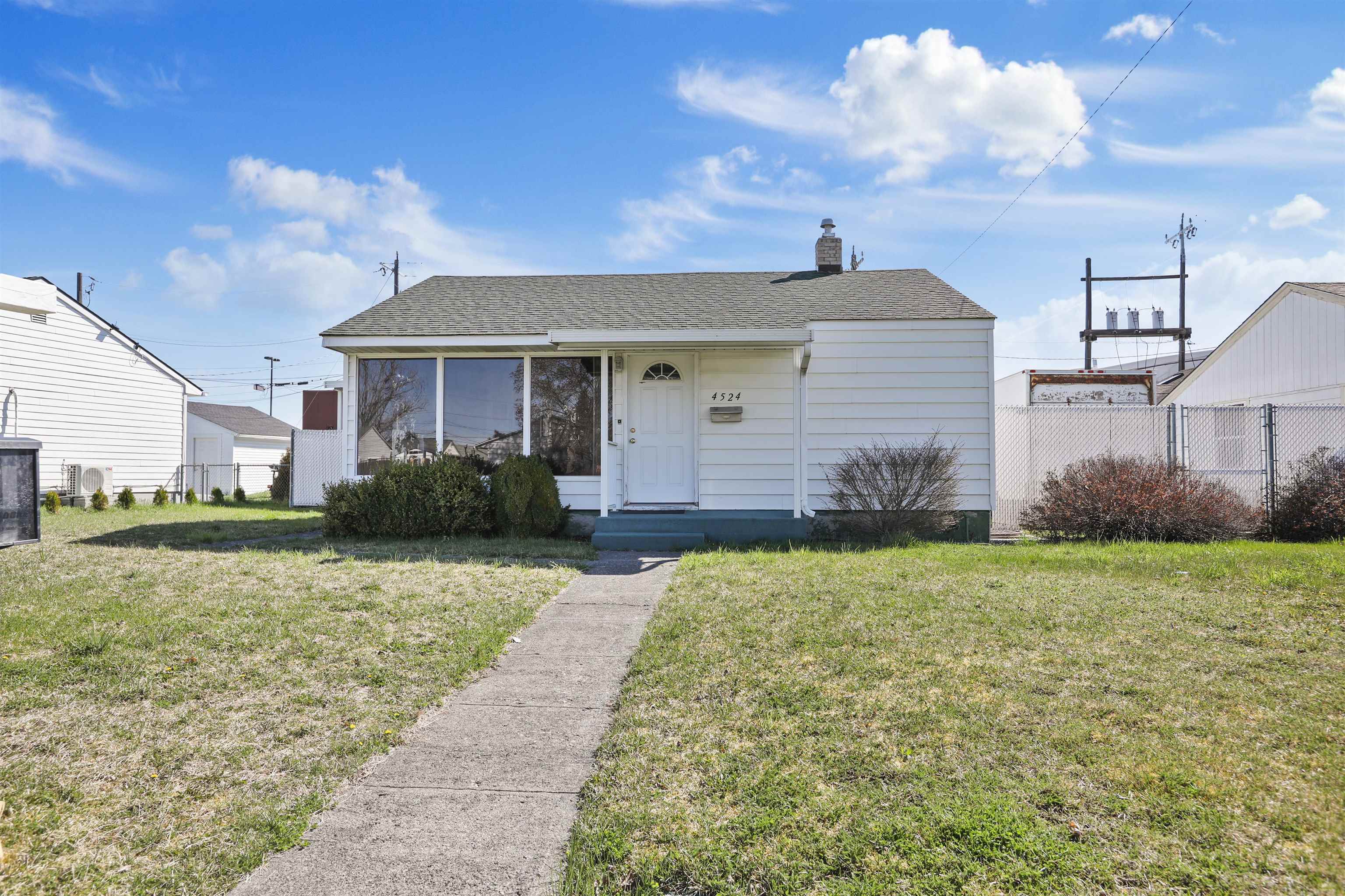 Homes for sale in Spokane, WA | 4524 N Atlantic Dr, Spokane, WA 99205 | MLS# 202515193