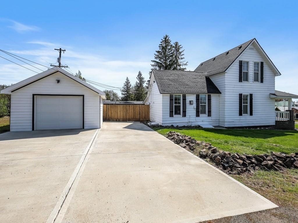 Homes for sale in Davenport, WA | 610 Ross St, Davenport, WA 99122 | MLS# 202516046