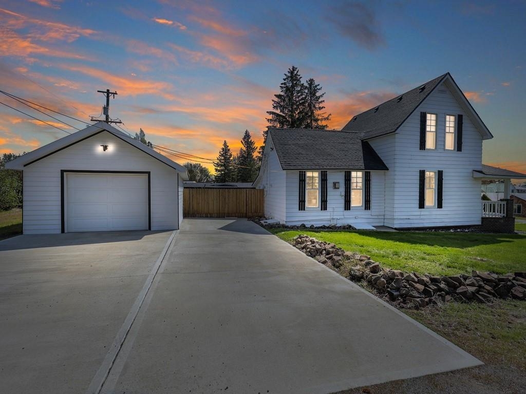 Homes for sale in Davenport, WA | 610 Ross St, Davenport, WA 99122 | MLS# 202516046