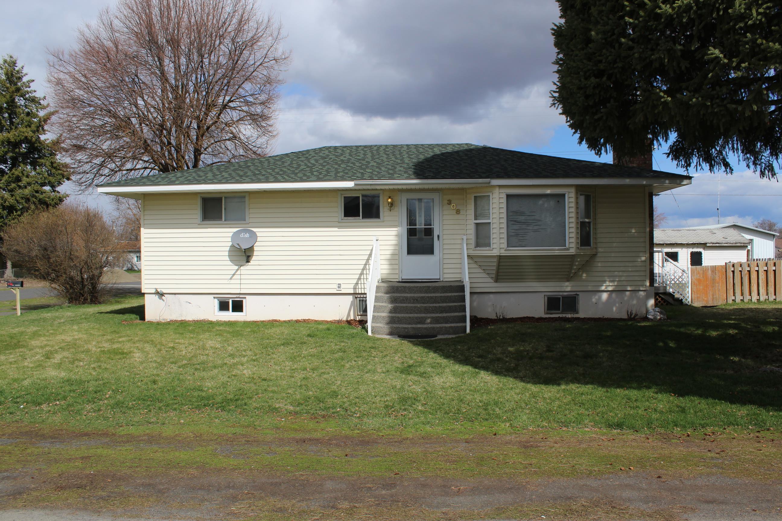 Homes for sale in Davenport, WA | 308 Washington St, Davenport, WA 99122 | MLS# 202517930