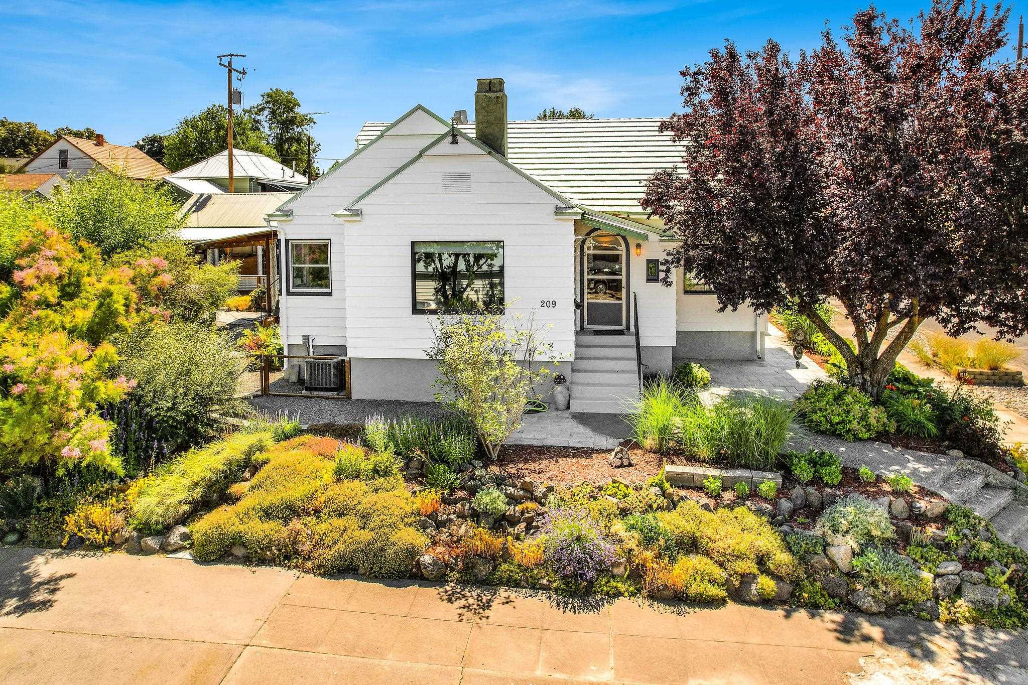 Homes for sale in Ritzville, WA | 209 W 3Rd Ave, Ritzville, WA 99169 | MLS# 202519939