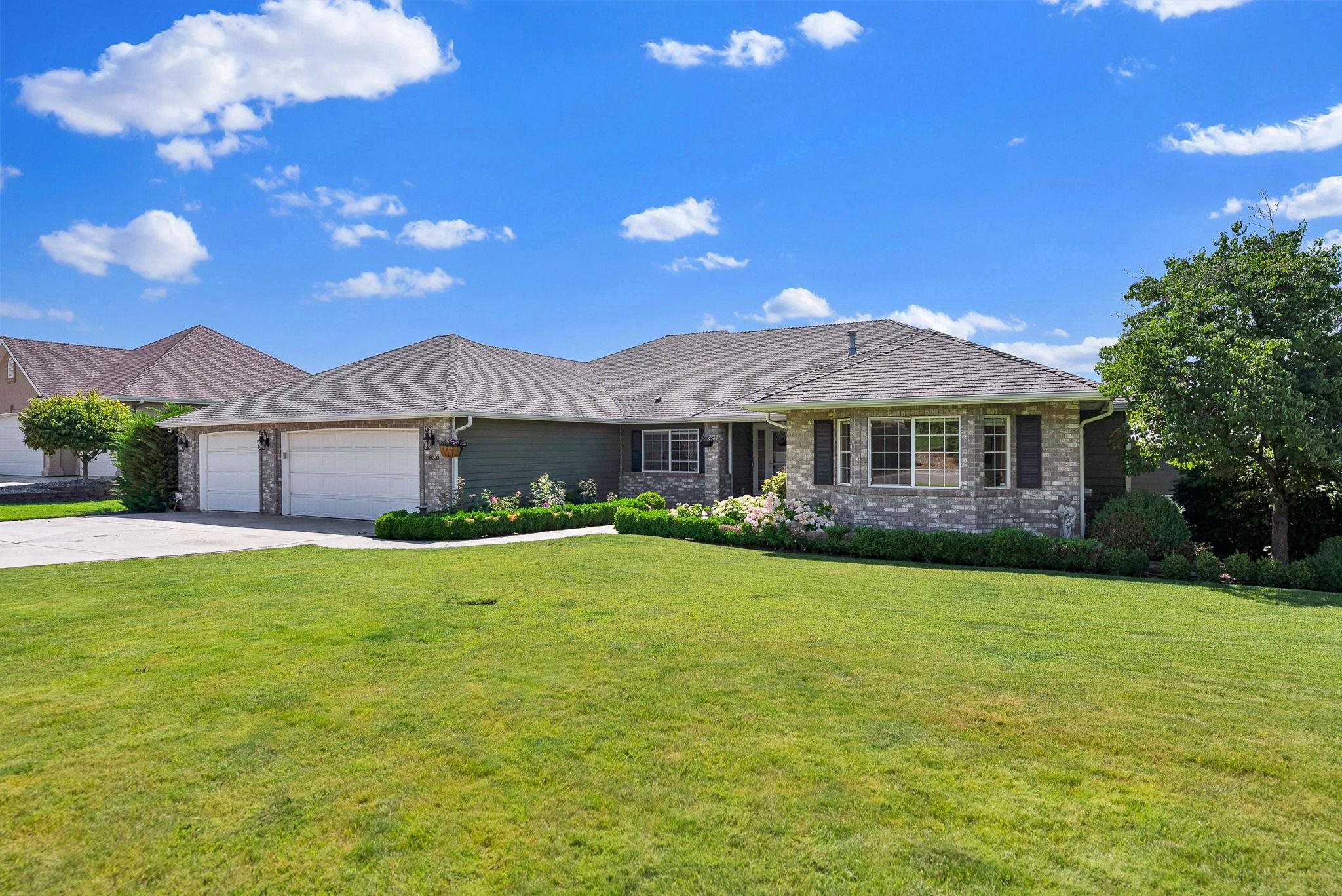 Homes for sale in Spokane, WA | 8720 E Woodland Park Dr, Spokane, WA 99217 | MLS# 202521672