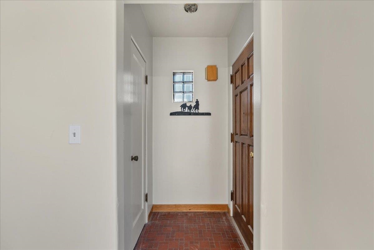 Homes for sale in Spokane, WA | 1127 E 38Th Ave, Spokane, WA 99203 | MLS# 202524749