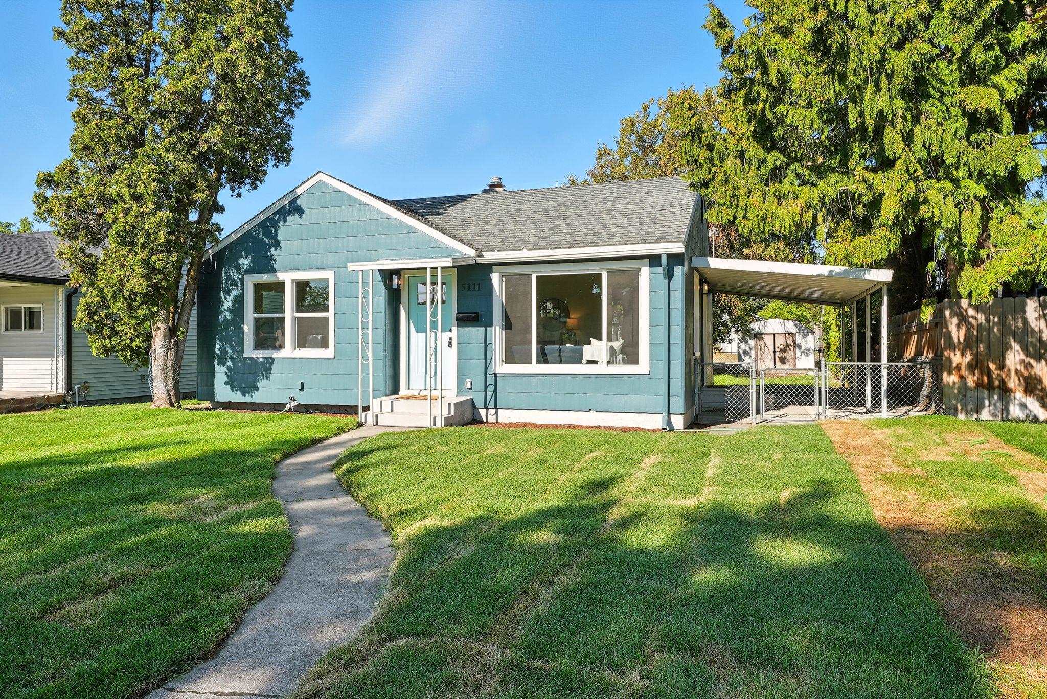 Homes for sale in Spokane, WA | 5111 N Elgin St, Spokane, WA 99205 | MLS# 202526658