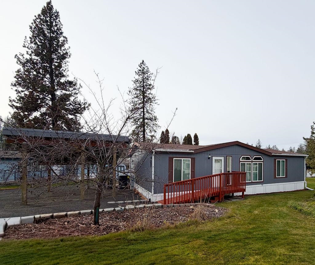 Homes for sale in Mead, WA | 14719 N Farragut Ln, Mead, WA 99021 | MLS# 202526878