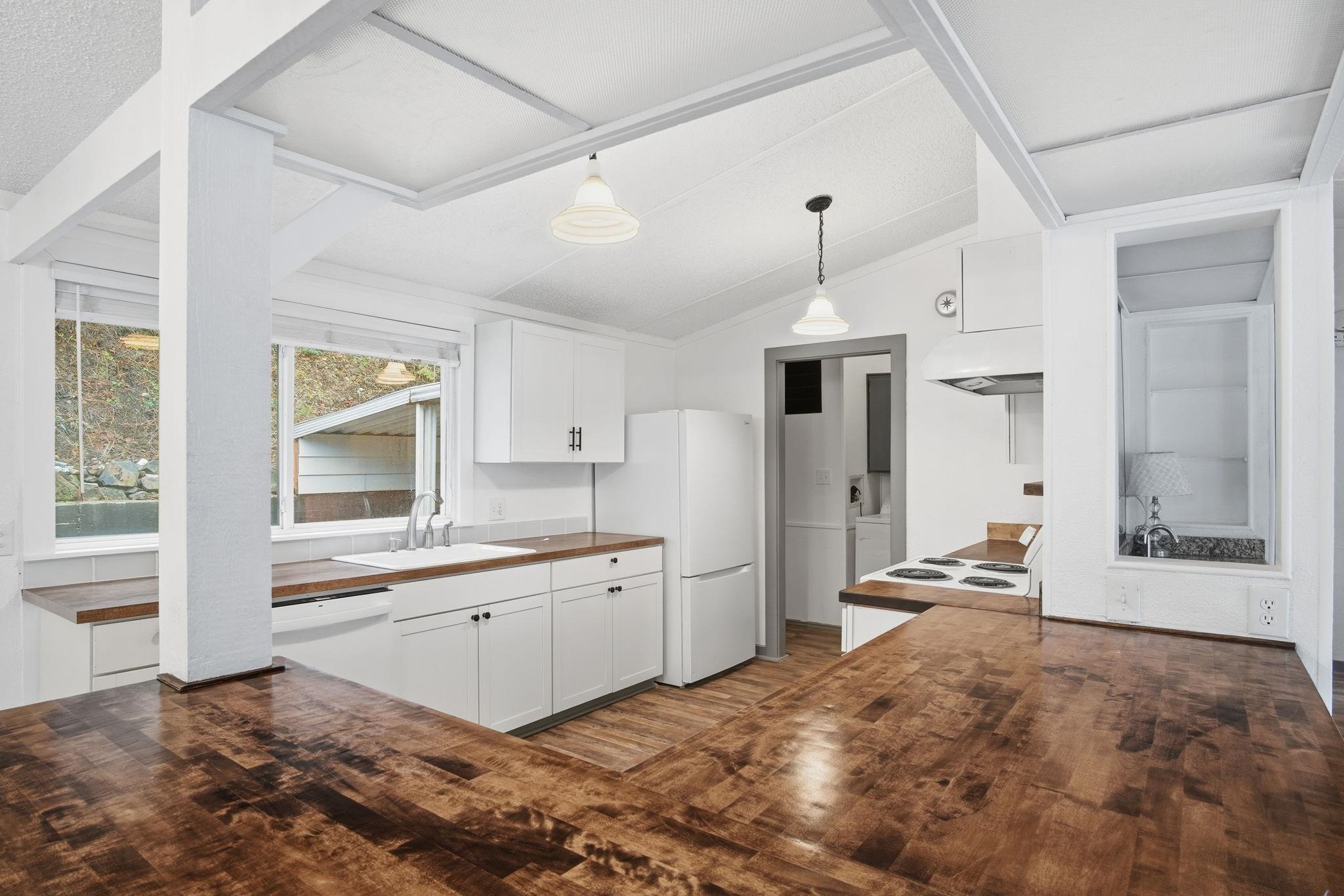 Homes for sale in Spokane, WA | 3803 W Greenwood Rd, Spokane, WA 99224 | MLS# 202527401