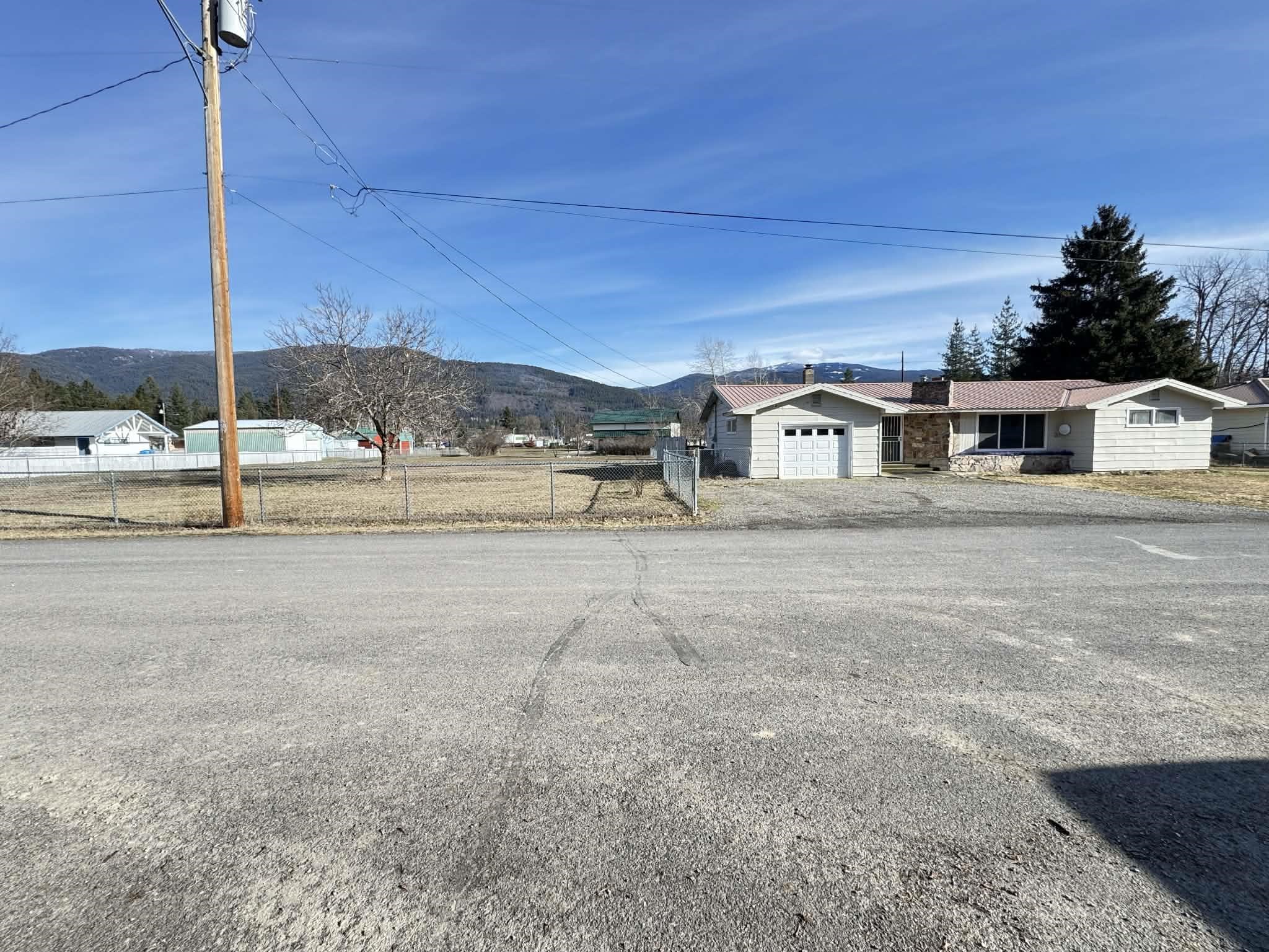 Homes for sale in Ione, WA | 105 S 7Th Ave, Ione, WA 99139 | MLS# 202612124