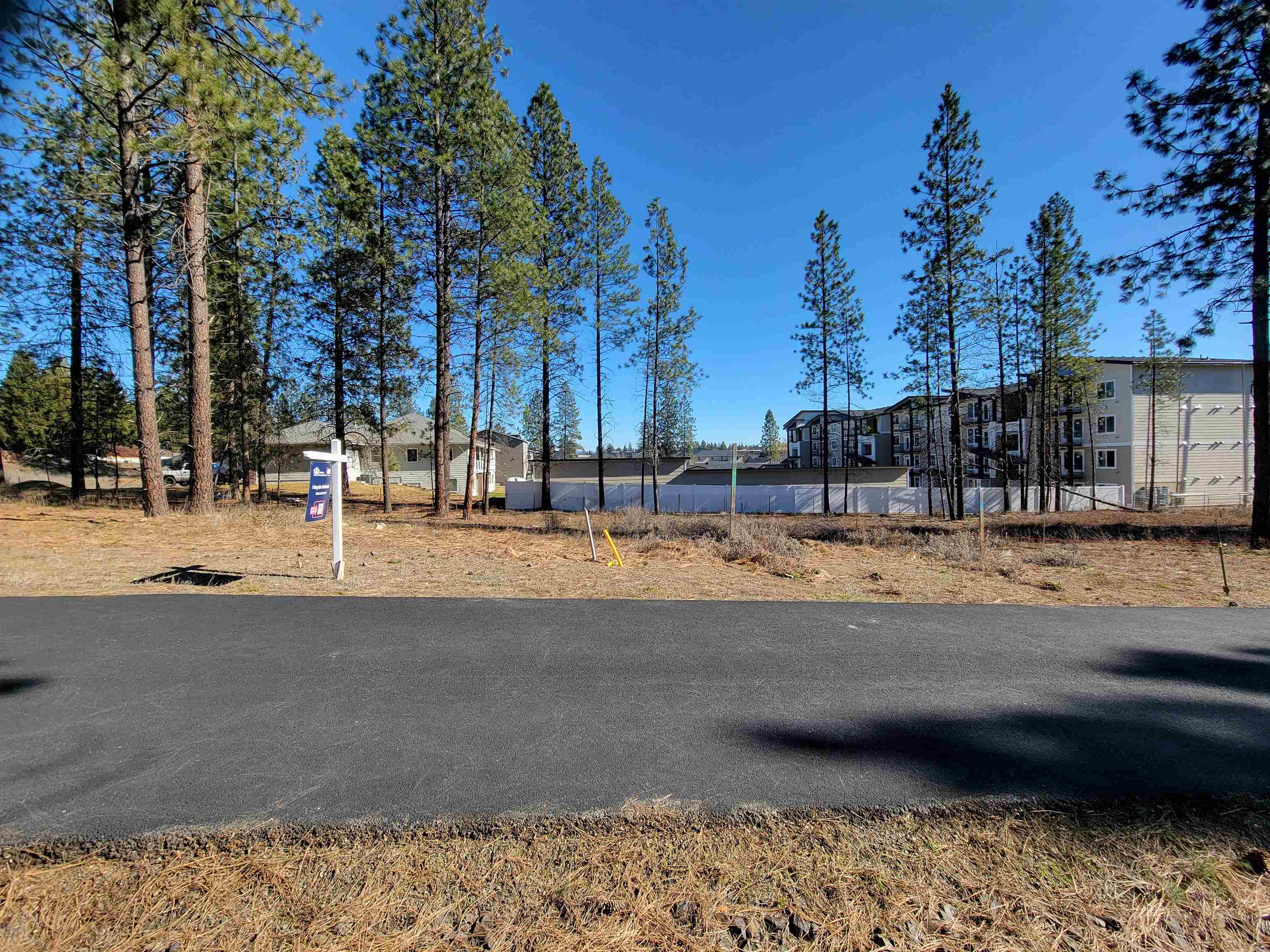 Homes for sale in Spokane, WA | 1516 E Center Rd, Spokane, WA 99208 | MLS# 202612761