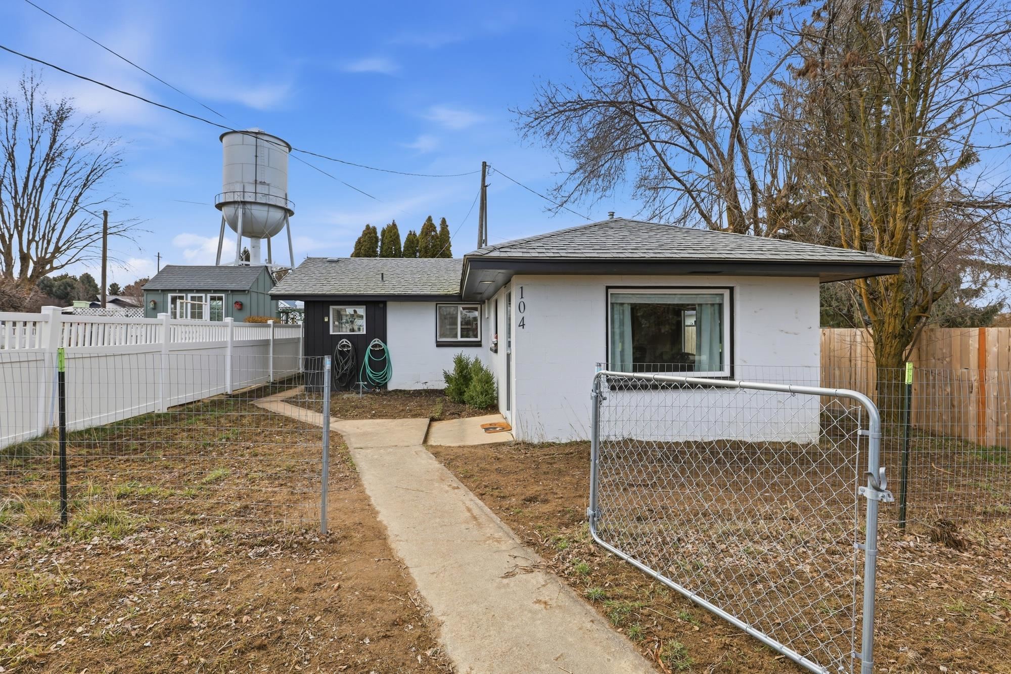 3rd image of 104 W Adams St, Harrington, WA 99134 | MLS# 202612771