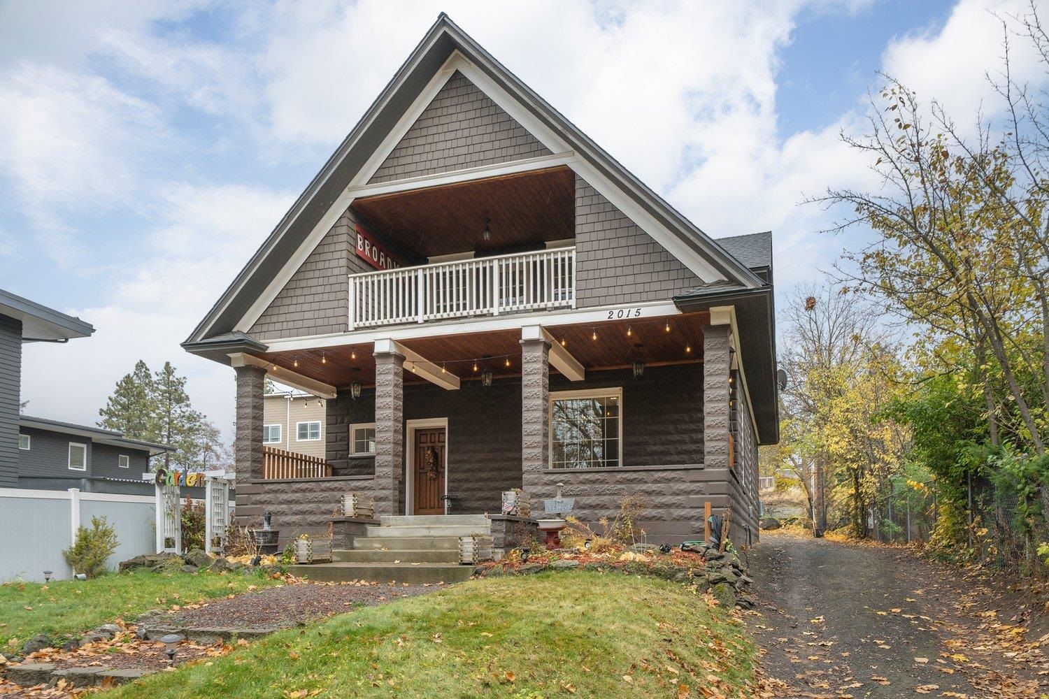 1st image of 2015 S Grand Blvd, Spokane, WA 99203 | MLS# 202612977