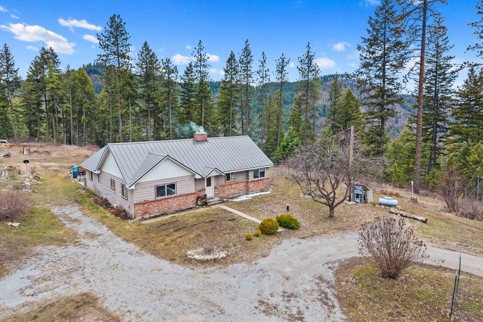 2nd image of 2852 C Horseshoe Lake Rd, Chewelah, WA 99109 | MLS# 202613229