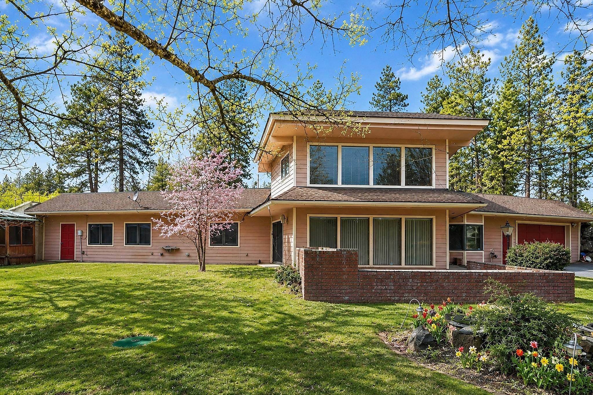 1st image of 15709 S Cheney Spokane Rd, Cheney, WA 99004 | MLS# 202613773