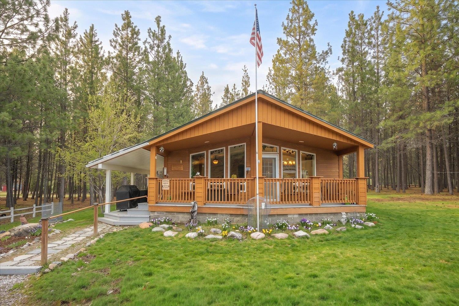 Homes for sale in Loon Lake, WA | 3888 Powers Rd, Loon Lake, WA 99148 | MLS# 202613865