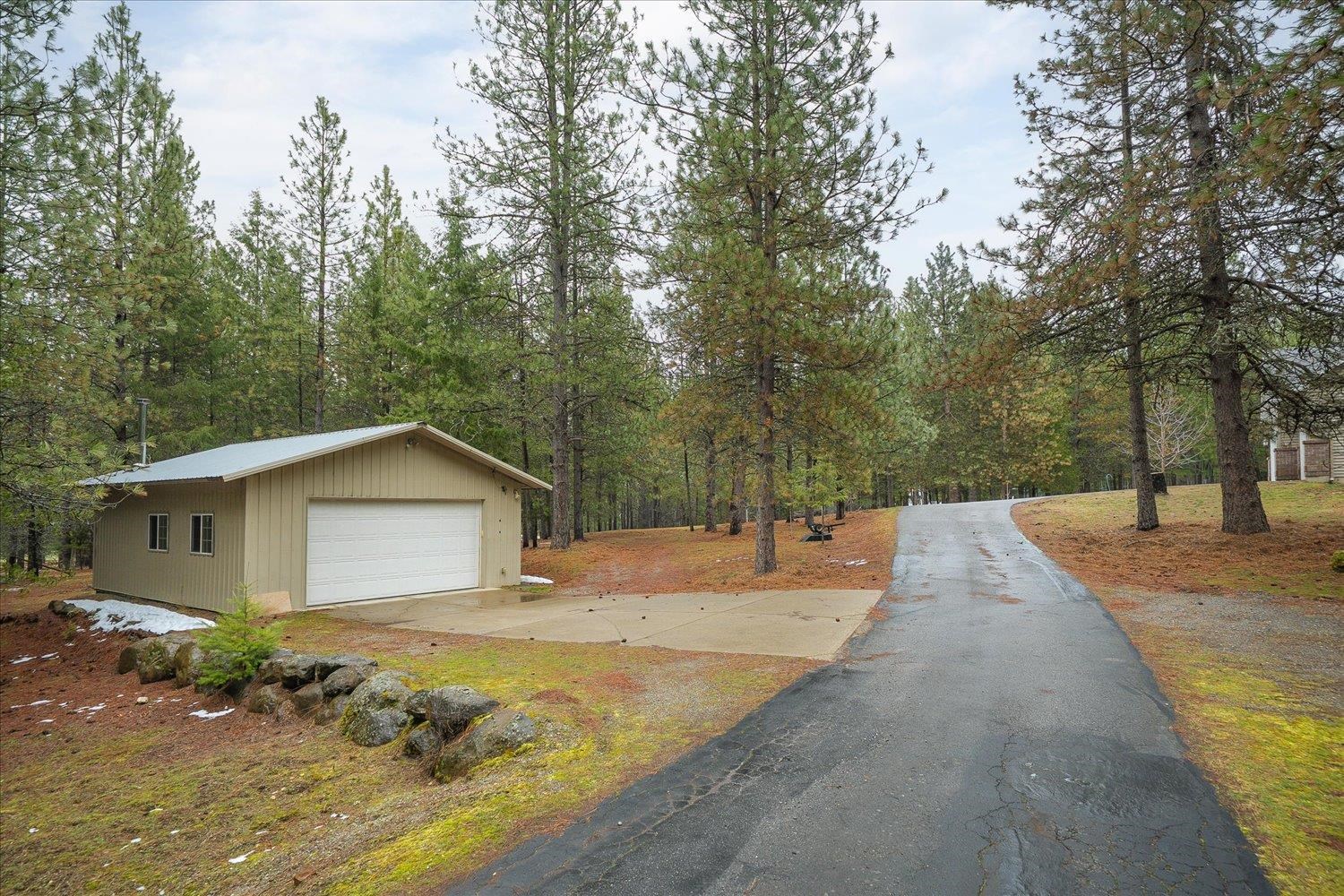 Homes for sale in Newman Lake, WA | 23216 E Morris Rd, Newman Lake, WA 99025 | MLS# 202614053