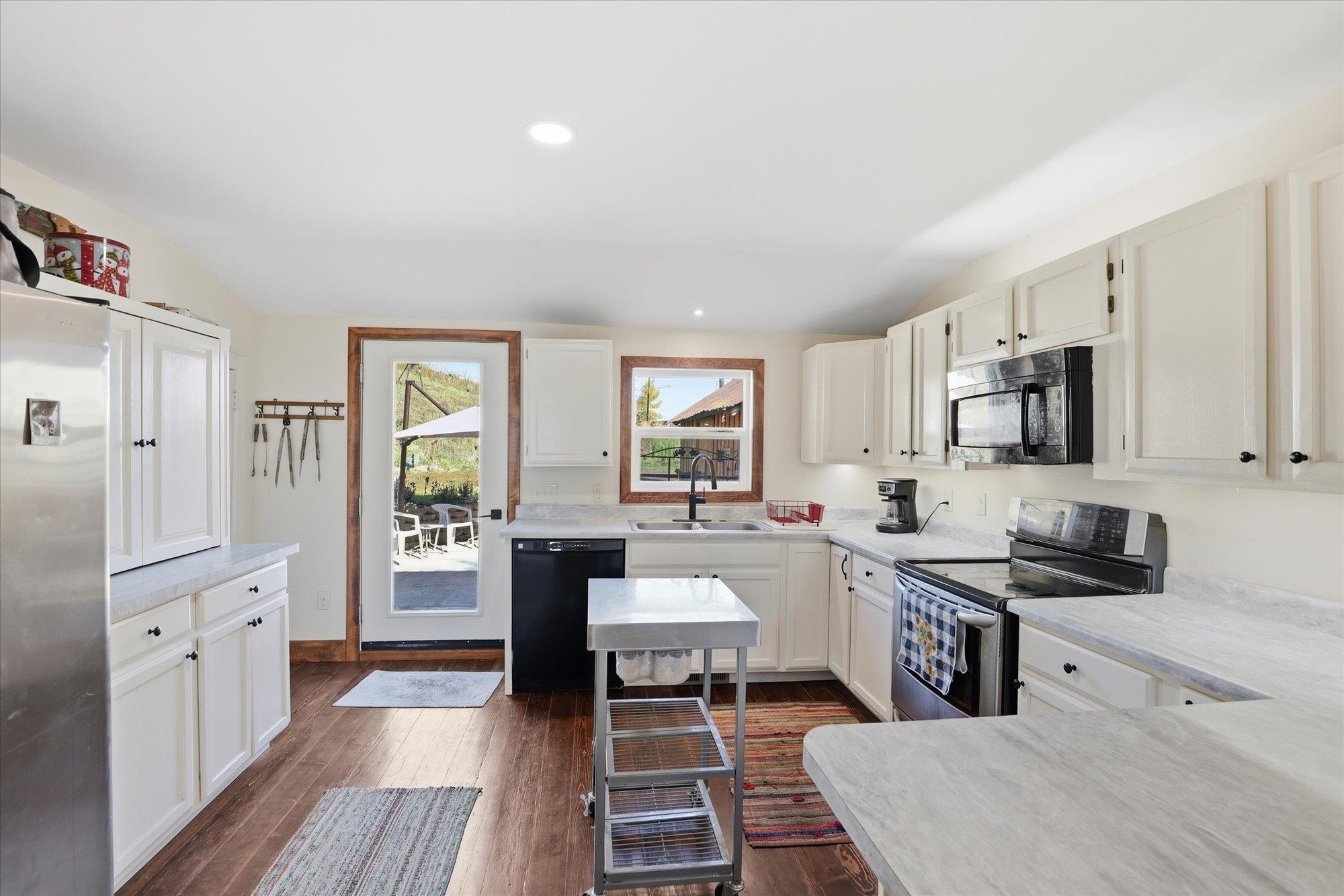 4th image of 602 W Bartlett St, Oakesdale, WA 99158 | MLS# 202614164