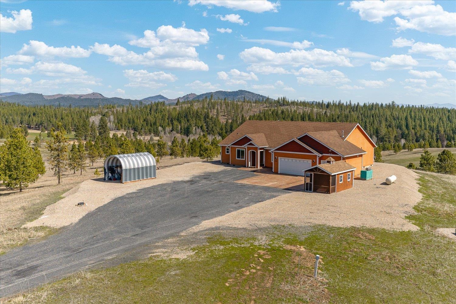 Homes for sale in Springdale, WA | 5205 Allen Rd, Springdale, WA 99173 | MLS# 202614941